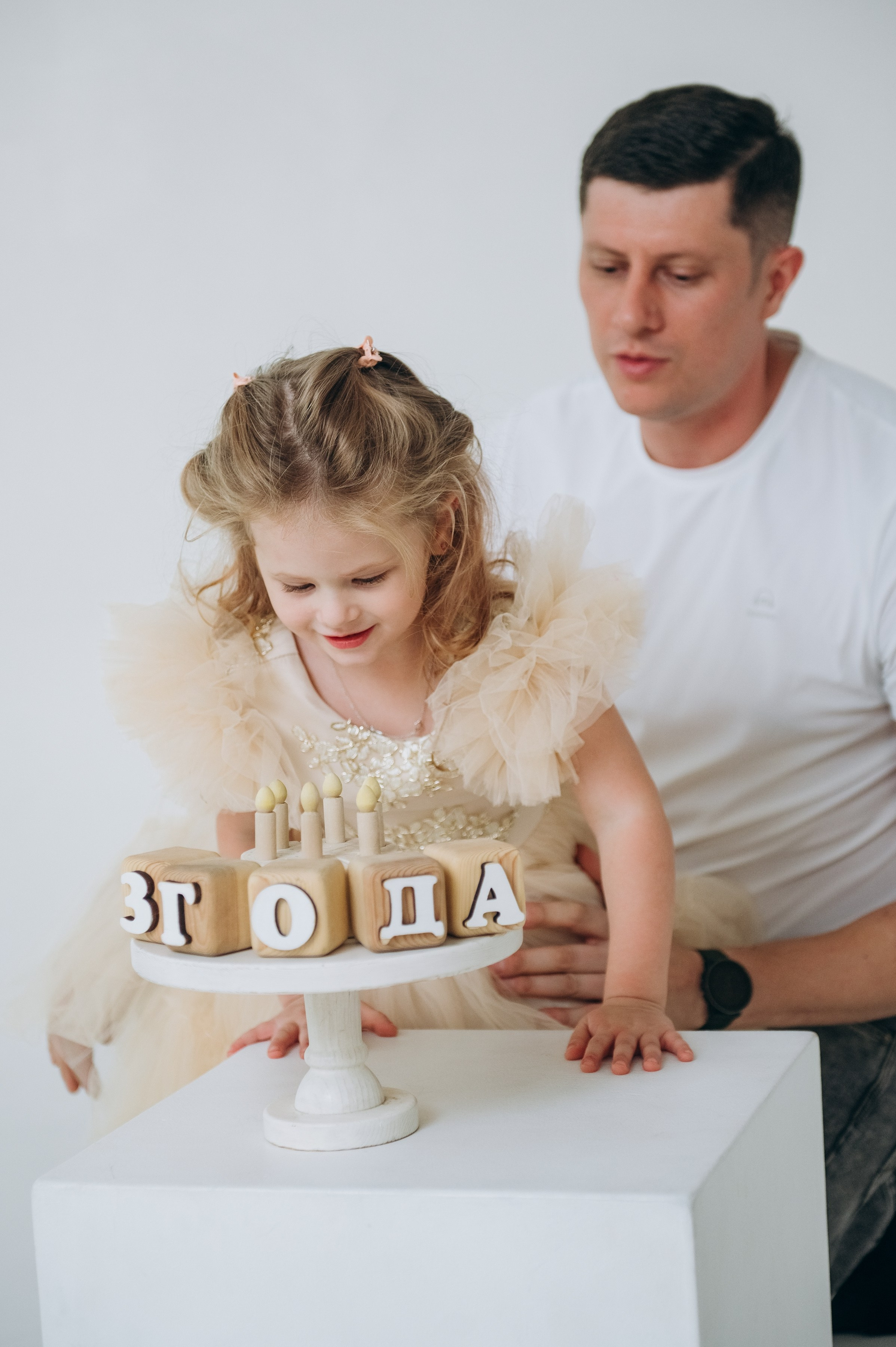 Анютка 3 года. Свадебный и семейный фотограф Камчатка. Фотограф Камчатка