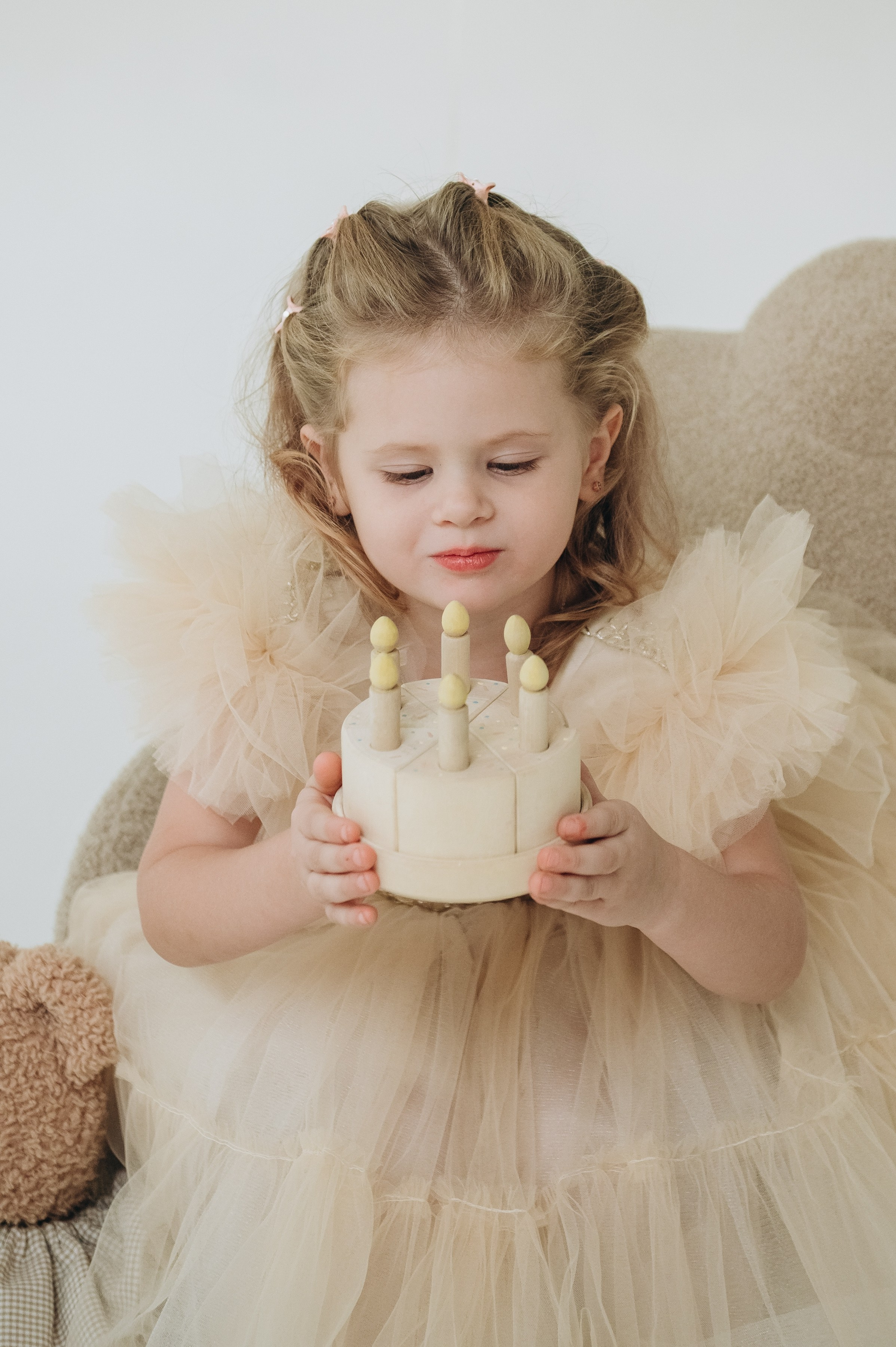 Анютка 3 года. Свадебный и семейный фотограф Камчатка. Фотограф Камчатка