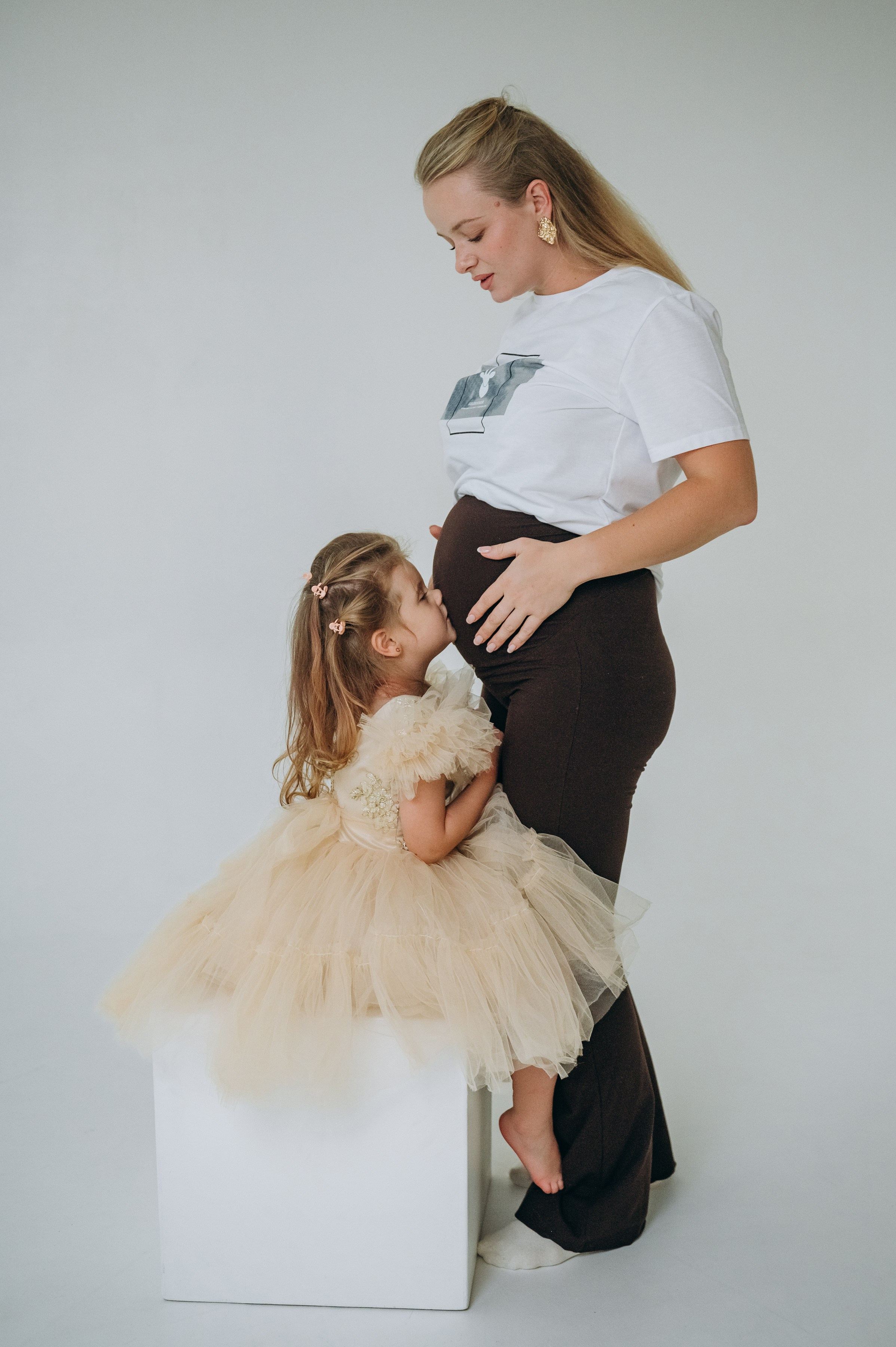 Анютка 3 года. Свадебный и семейный фотограф Камчатка. Фотограф Камчатка