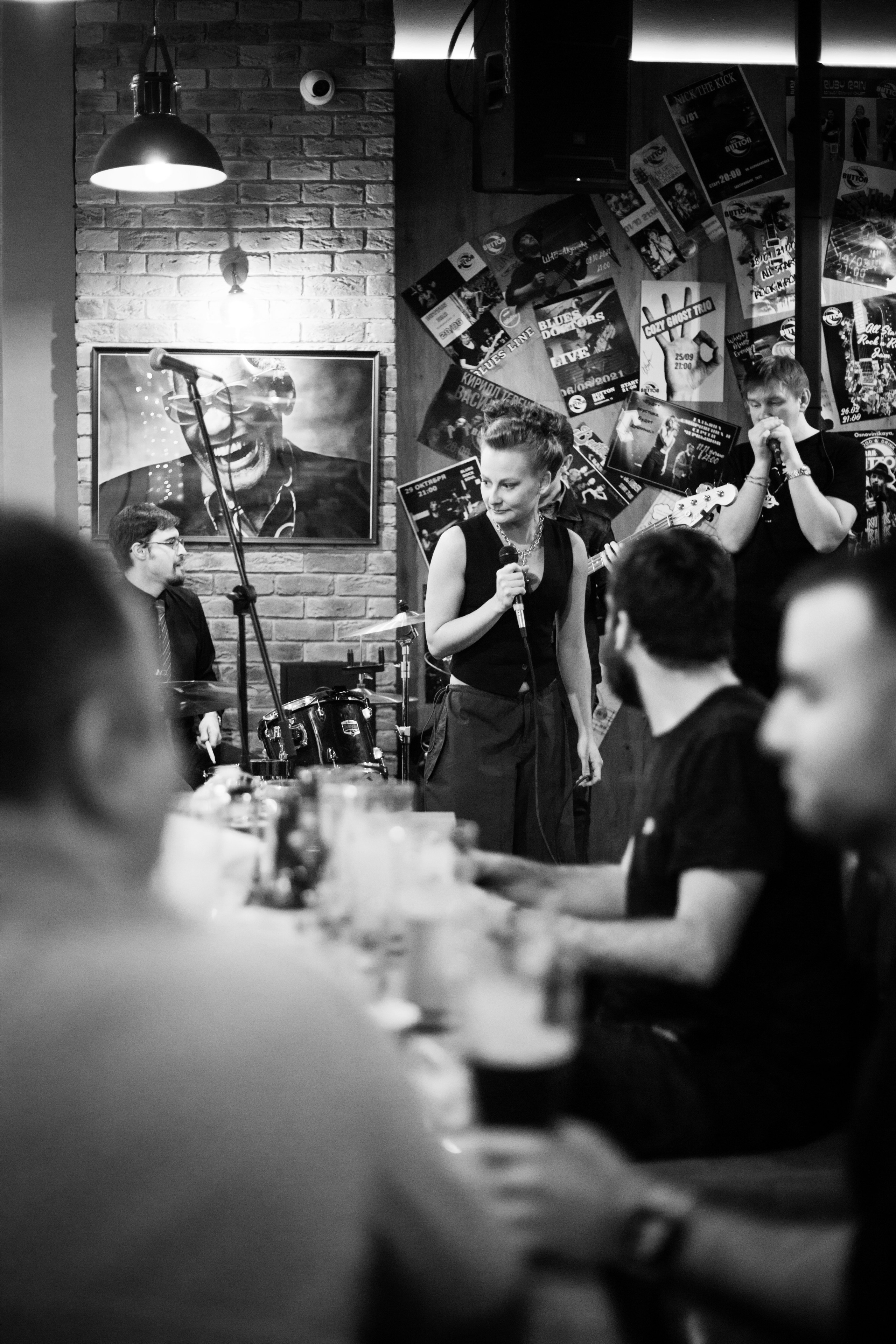 Button Bar — Red Satchel (25.11.2023). Фотограф Вадим Семак