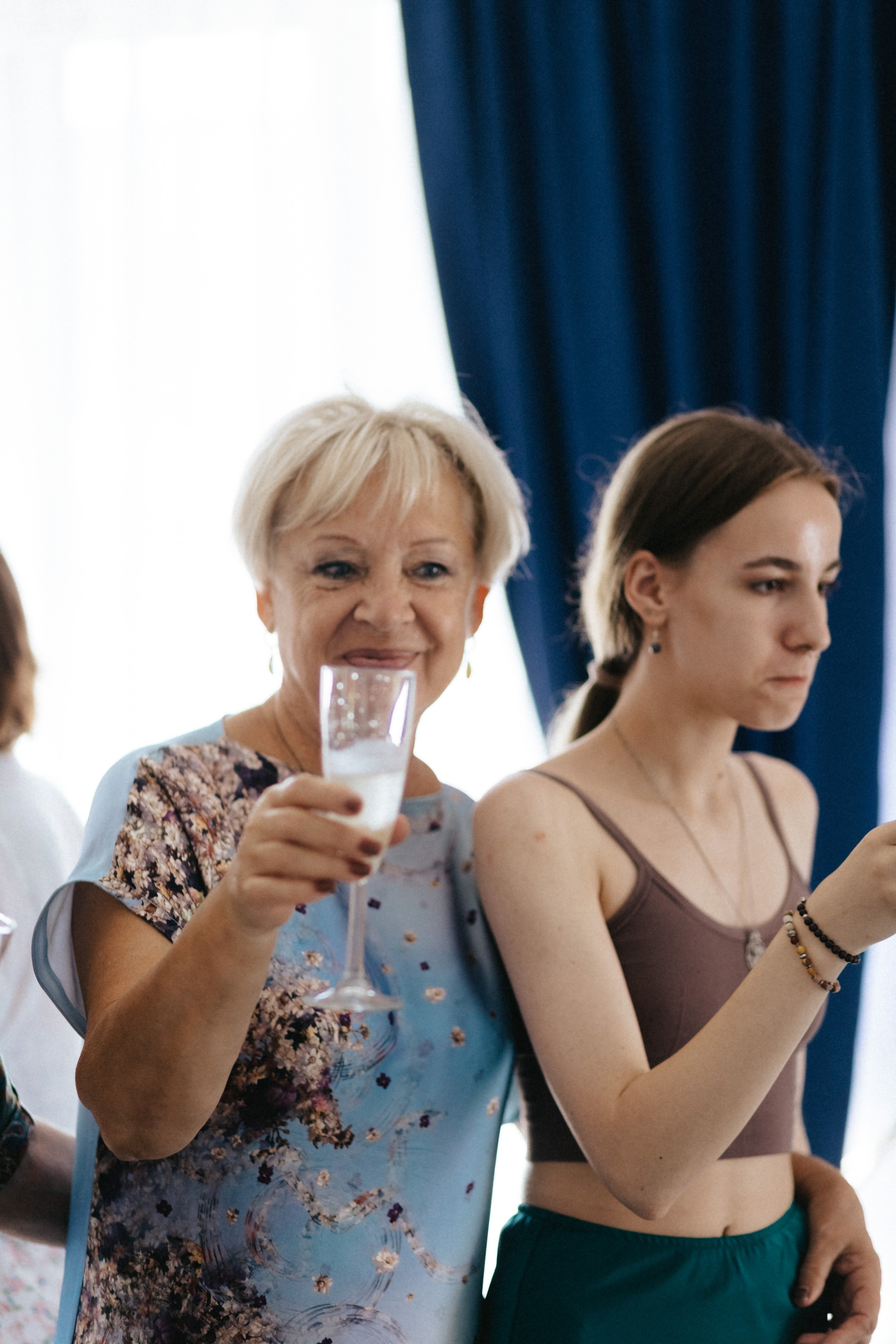 Лиза и Сережа. Роспись и тусовка в коттедже. Свадебный и портретный фотограф в Москве Анастасия Масюк