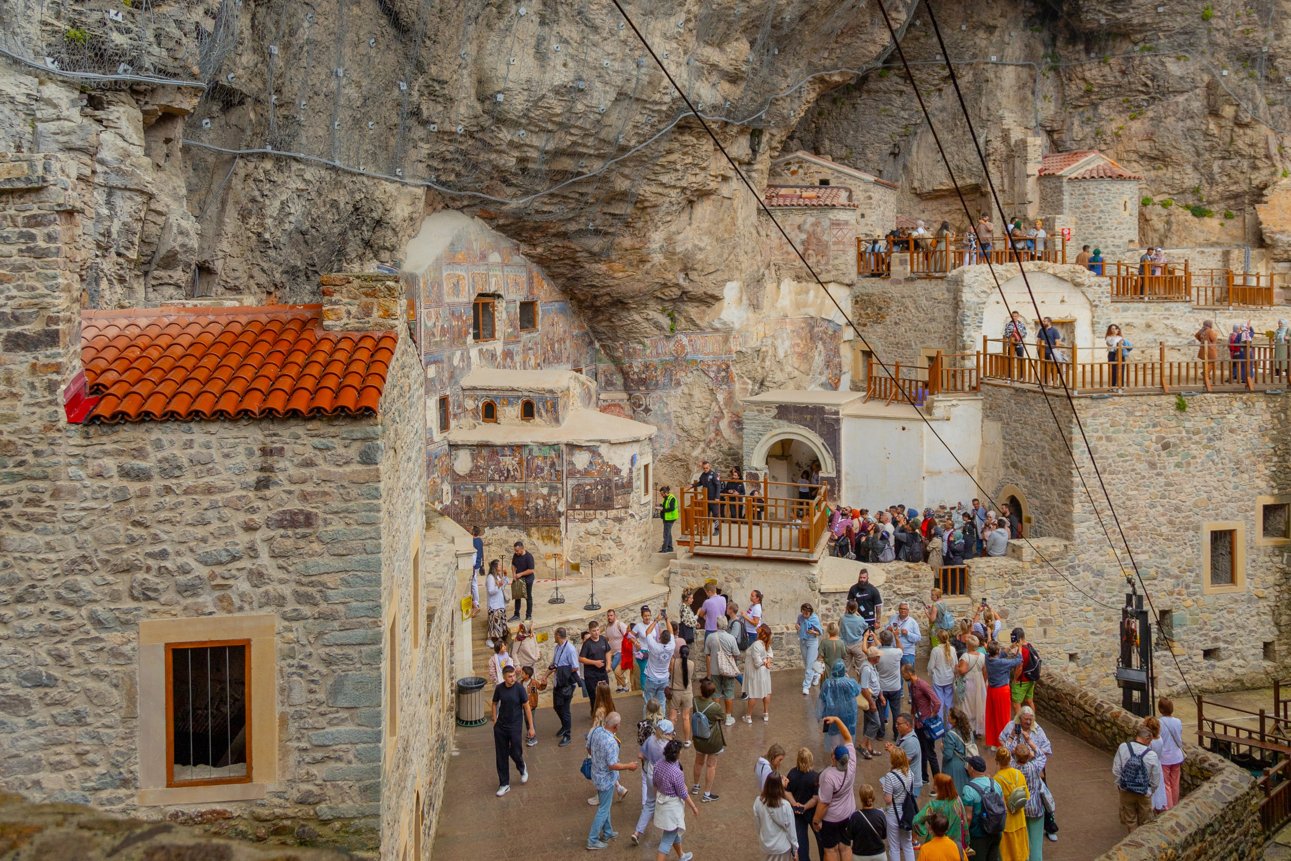 Трабзон — монастырь Сумела. Фото департамент круизного лайнера Астория Гранде