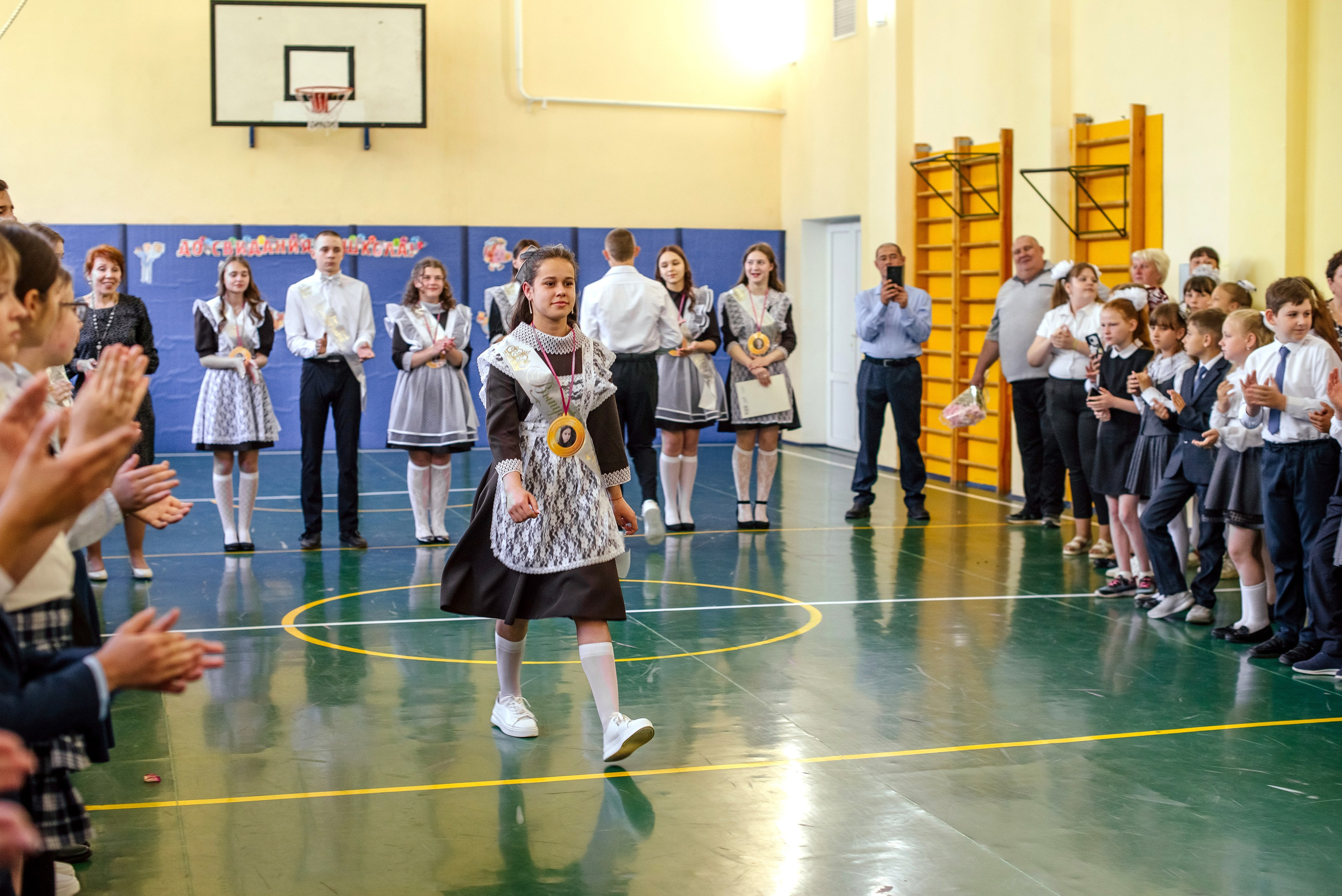 Школа выпускной 2024. Фотограф Галина Лисанова, г. Брянск