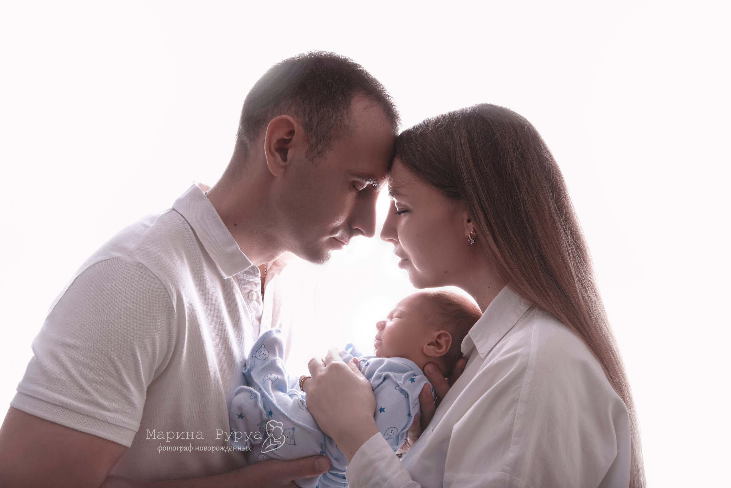 Малыш и родители