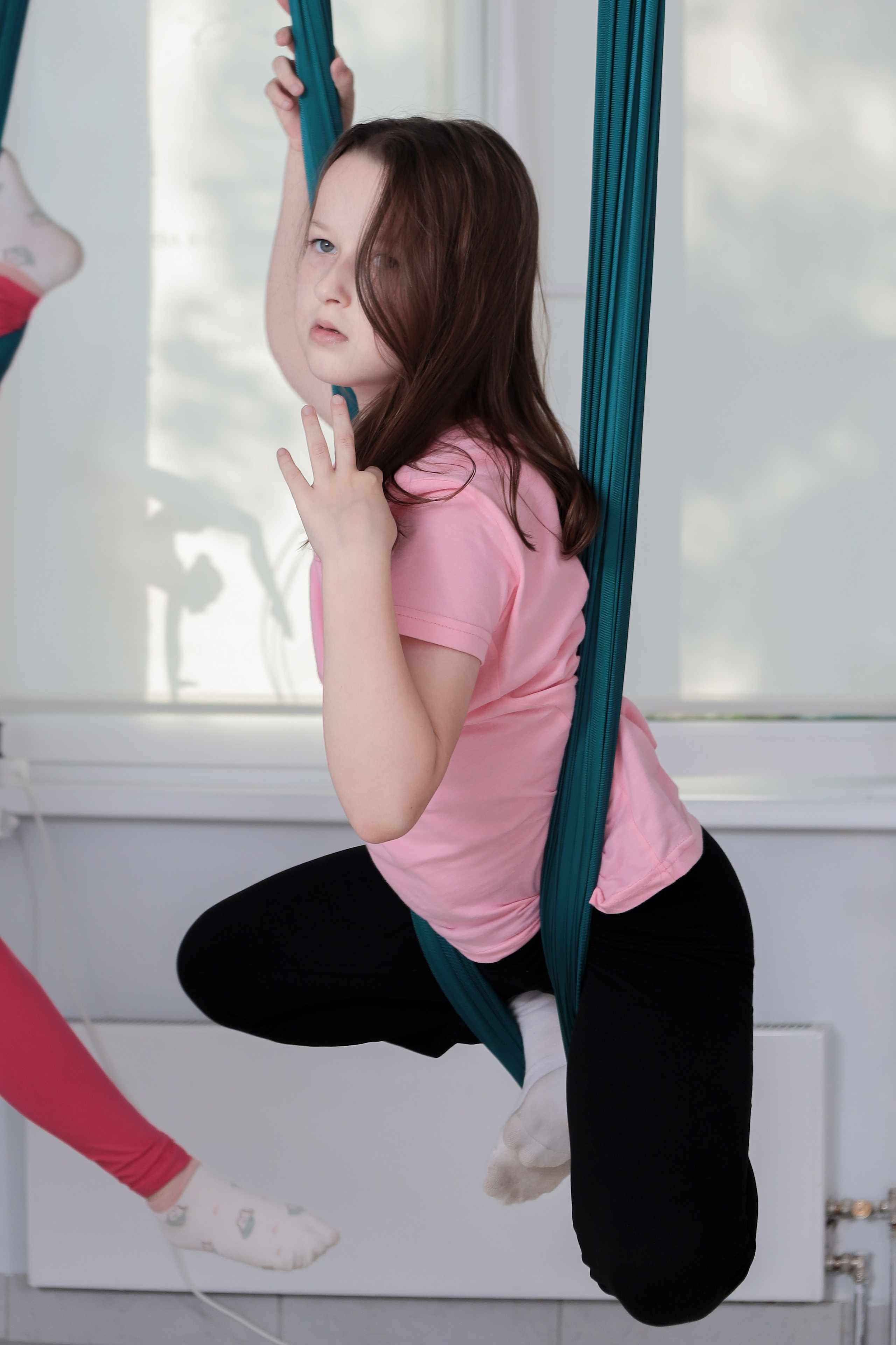 Детская аэройога. Фотограф Надршина Лилия