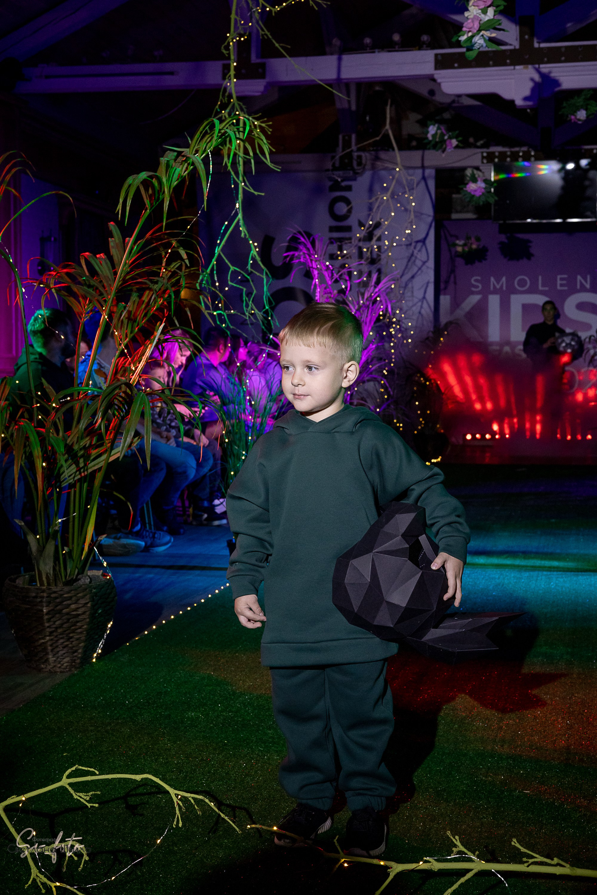 Smolensk Fashion Week_показы_ДЕНЬ 3_ФИНАЛ_Алиса в стране чудес. Главная