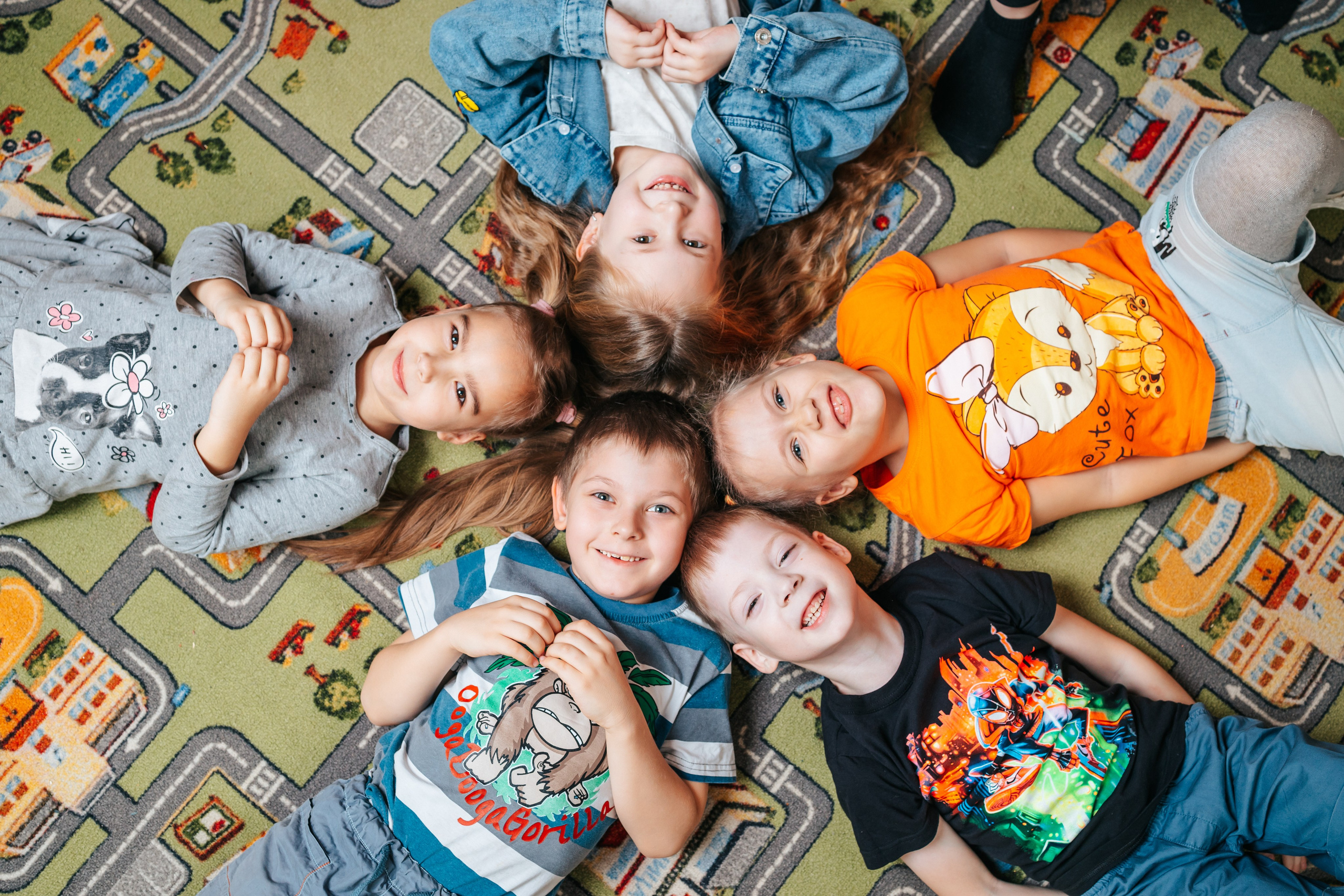 Выпускные альбомы для детского сада в Твери. Студия школьной фотографии в Твери. Выпускные альбомы в Твери