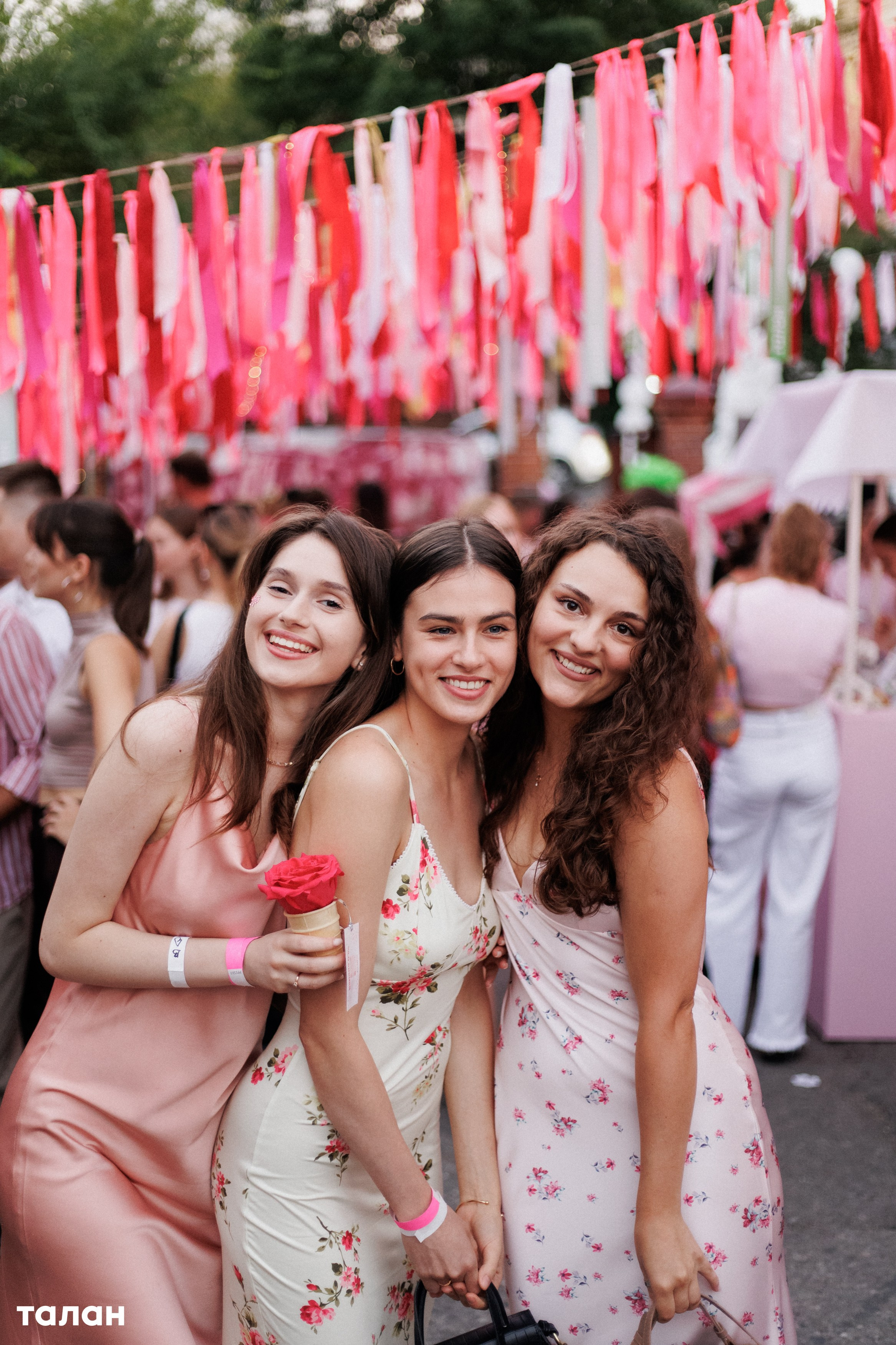 ВИНОТЕКА [бар+магаз] — BIRTHDAY PARTY. СВОИ. ФОТООТЧЕТЫ-СОБЫТИЯ-МЕСТА