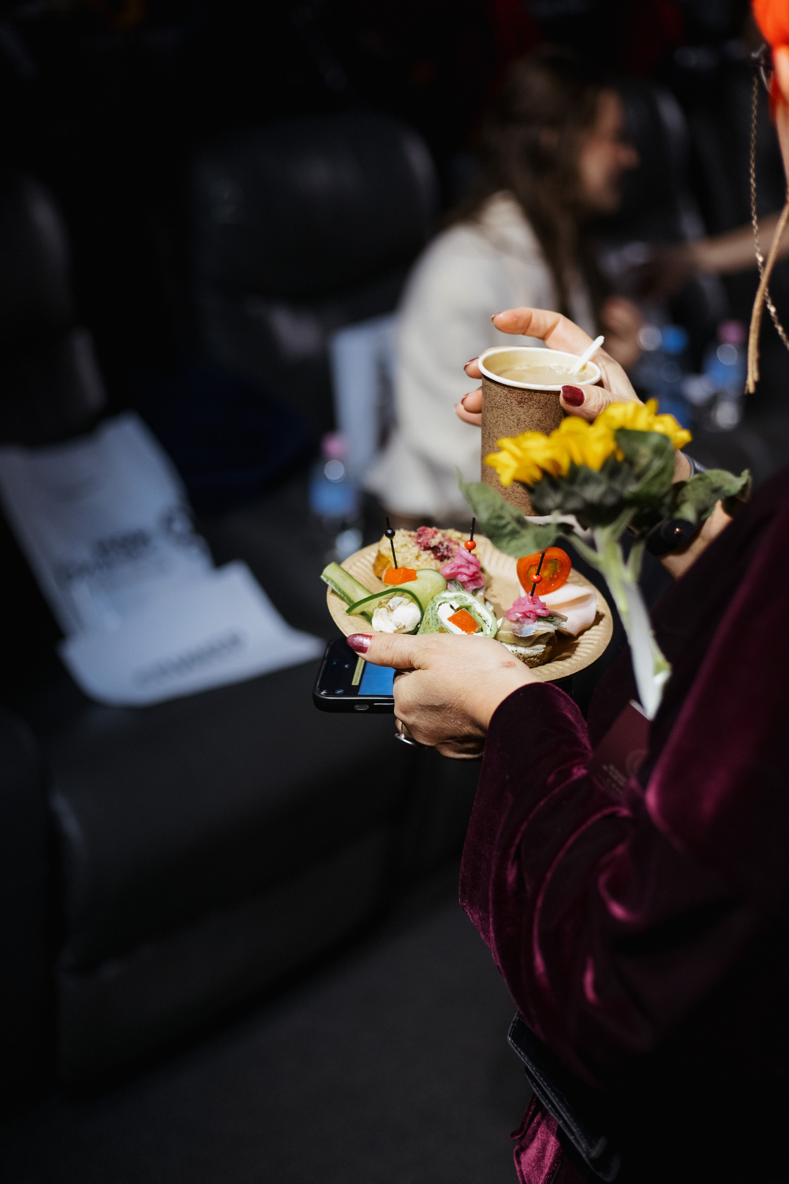 ФЭШН КОНФА. СВОИ. ФОТООТЧЕТЫ-СОБЫТИЯ-МЕСТА