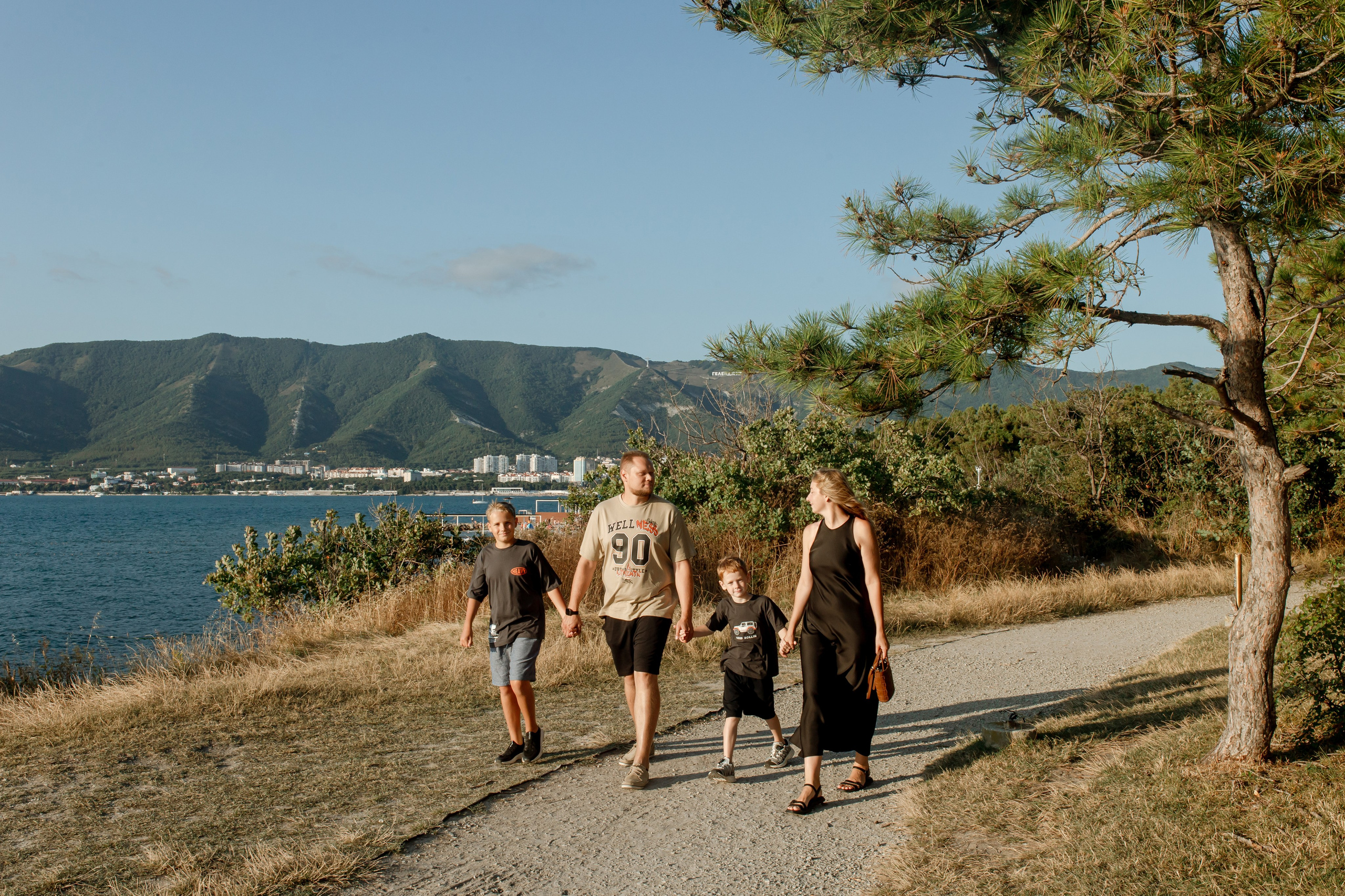 Алина, Андрей, Кирилл и Никита. Wedding and family photographer in Gelendzhik Victoria Balashova