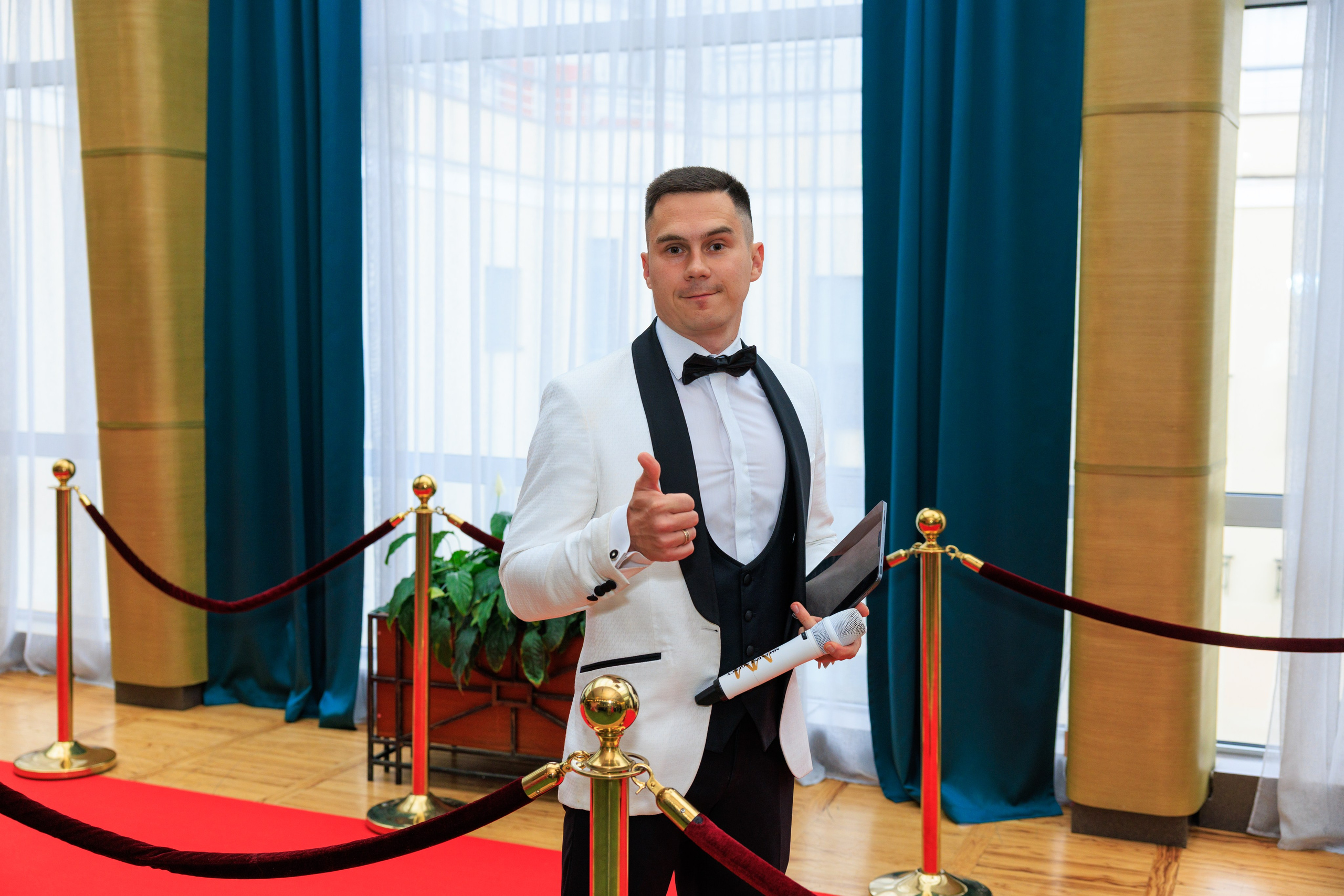 Выпускной лицея 244. Фотограф Александр Заломаев