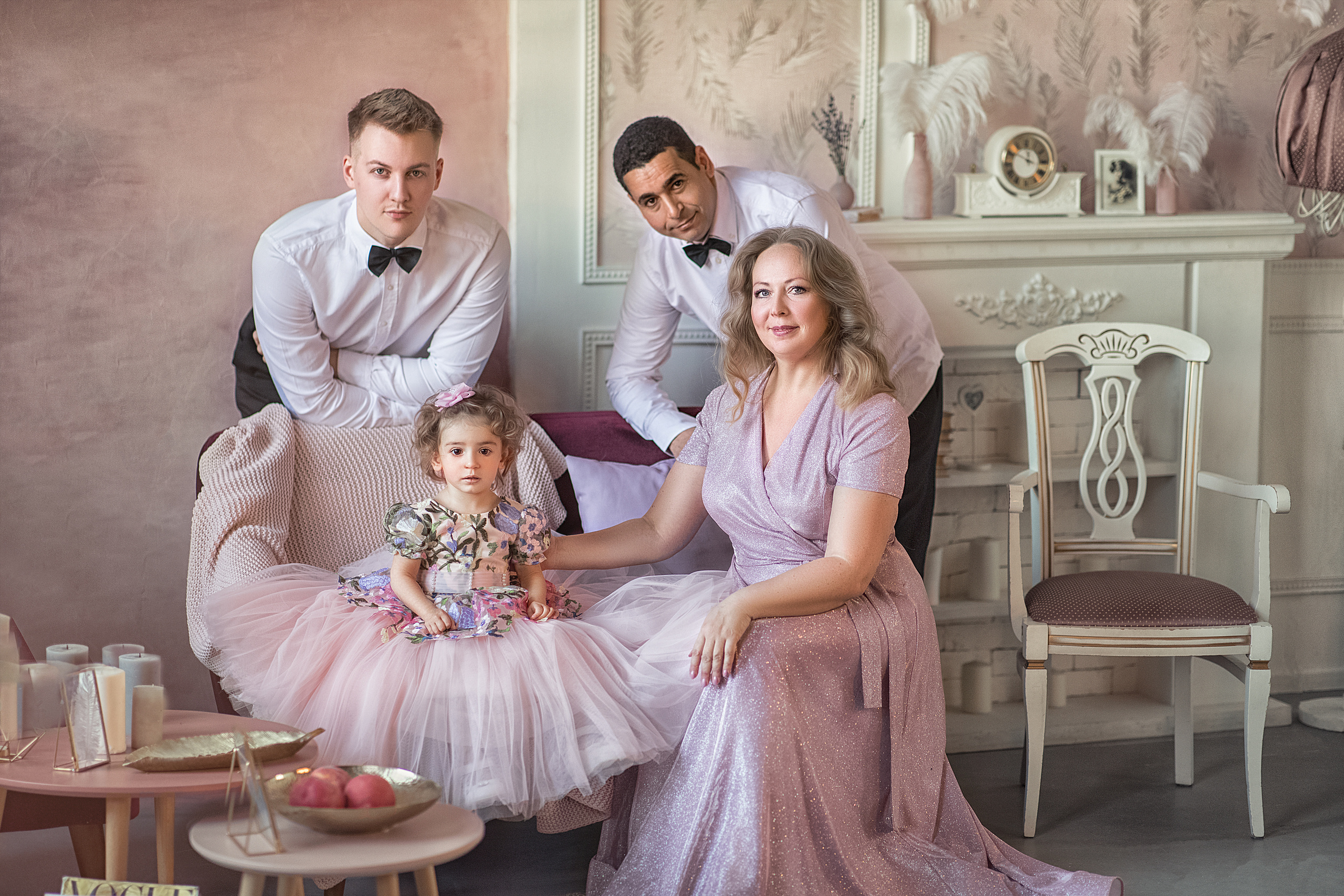 Детские и семейные съемки. Фотограф беременности женского портрета love story низкий ключ