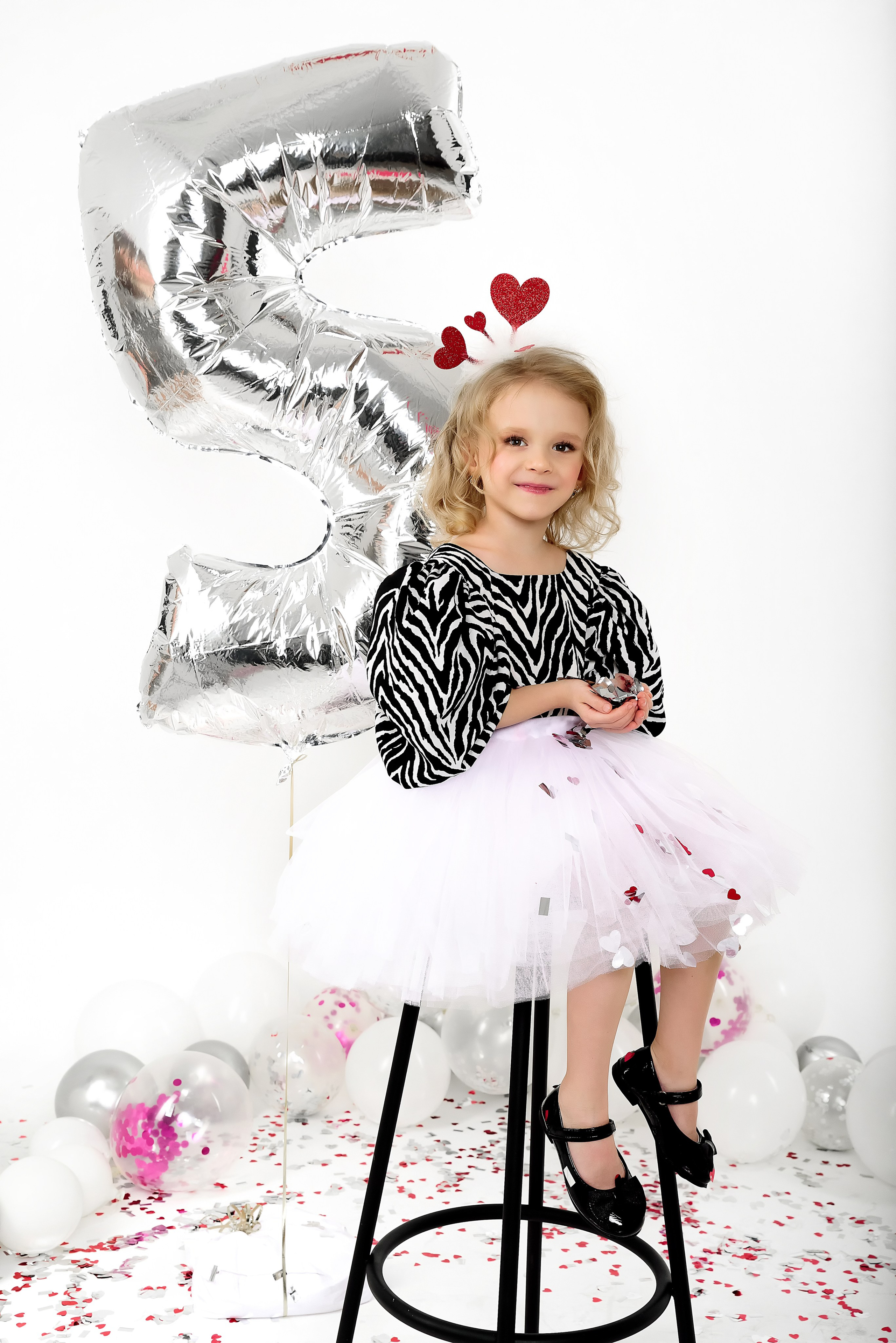 Детская фотосессия в студии на День Рождения. Фотограф в Москве Lidiya_Li_Photo