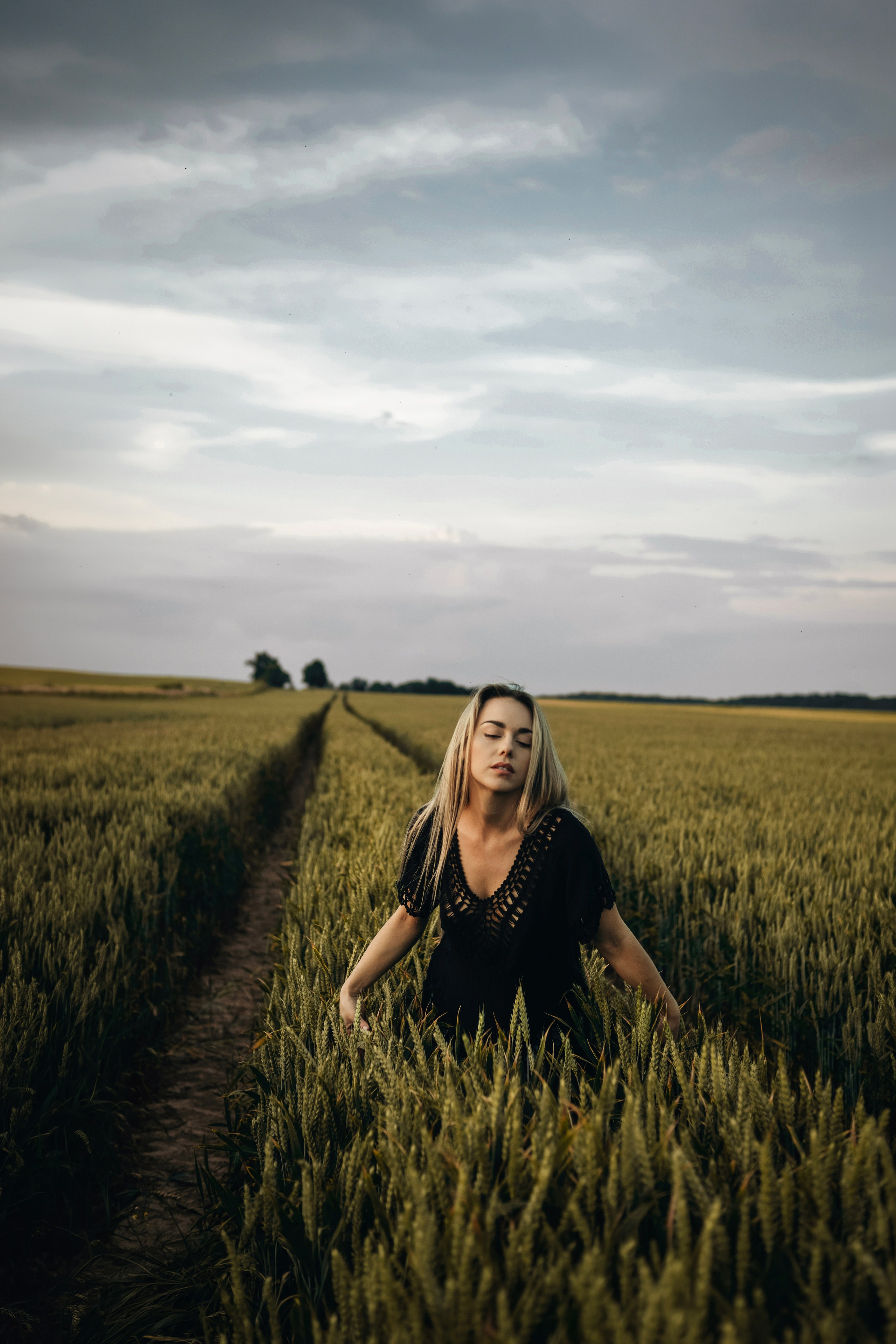 Индивидуальный портрет. Фотограф и видеограф в Минске Мария Войтик