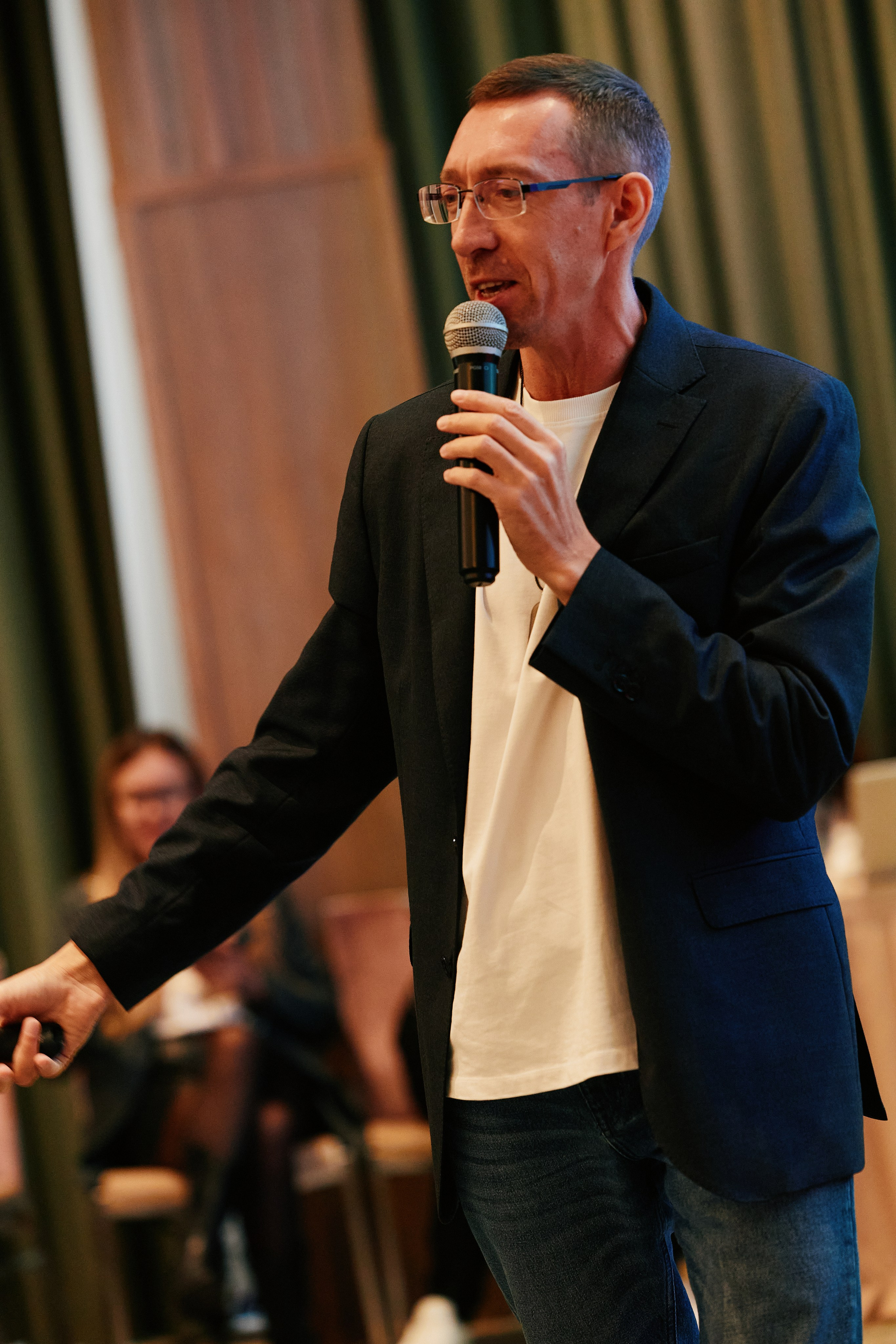 Современная женщина в Hilton 26.10. Свадебный репортажный фотограф краснодар максим дремов дрёмов фотосессия студия цена