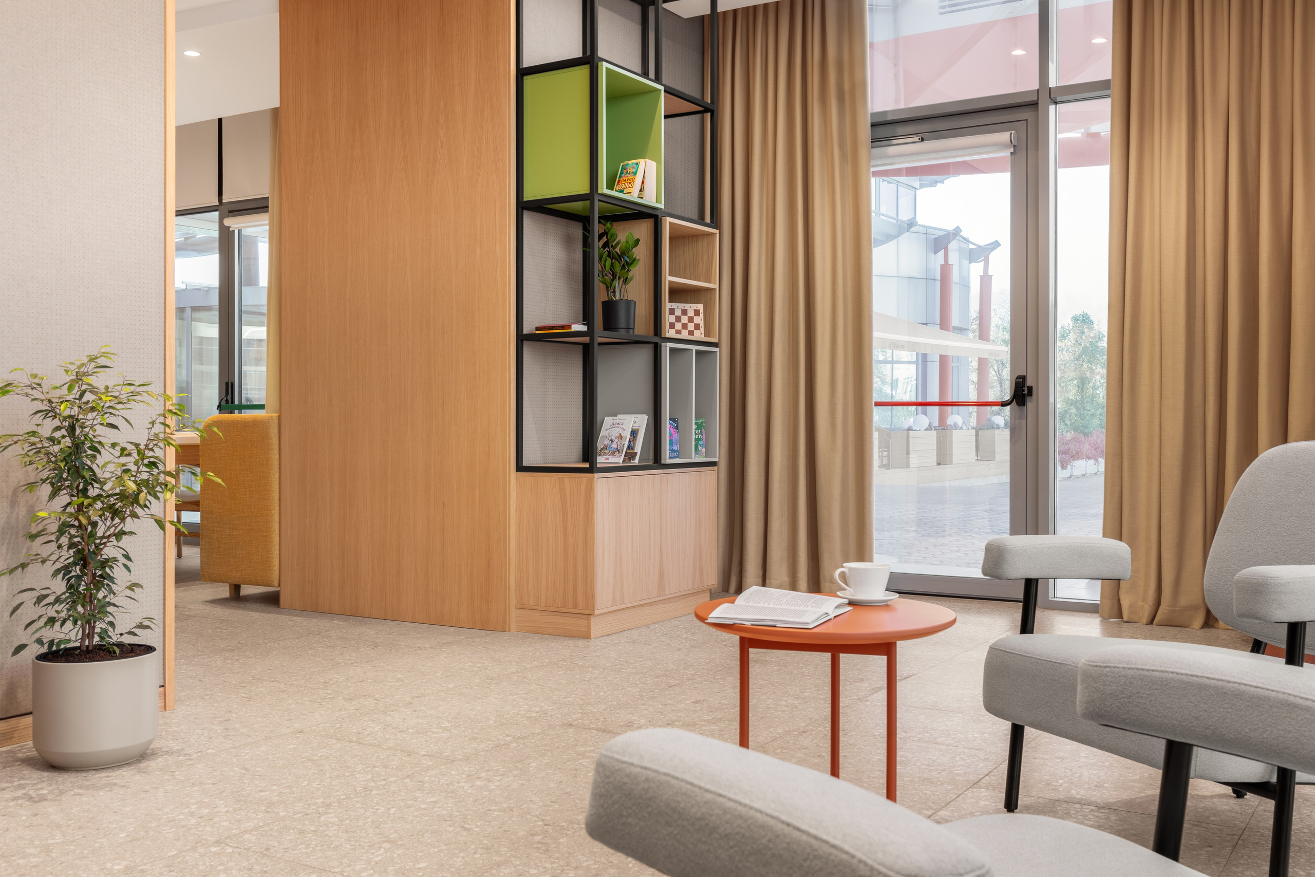 Holiday Inn Almaty. Roman Yakunin — interior photographer in Almaty, Kazakhstan