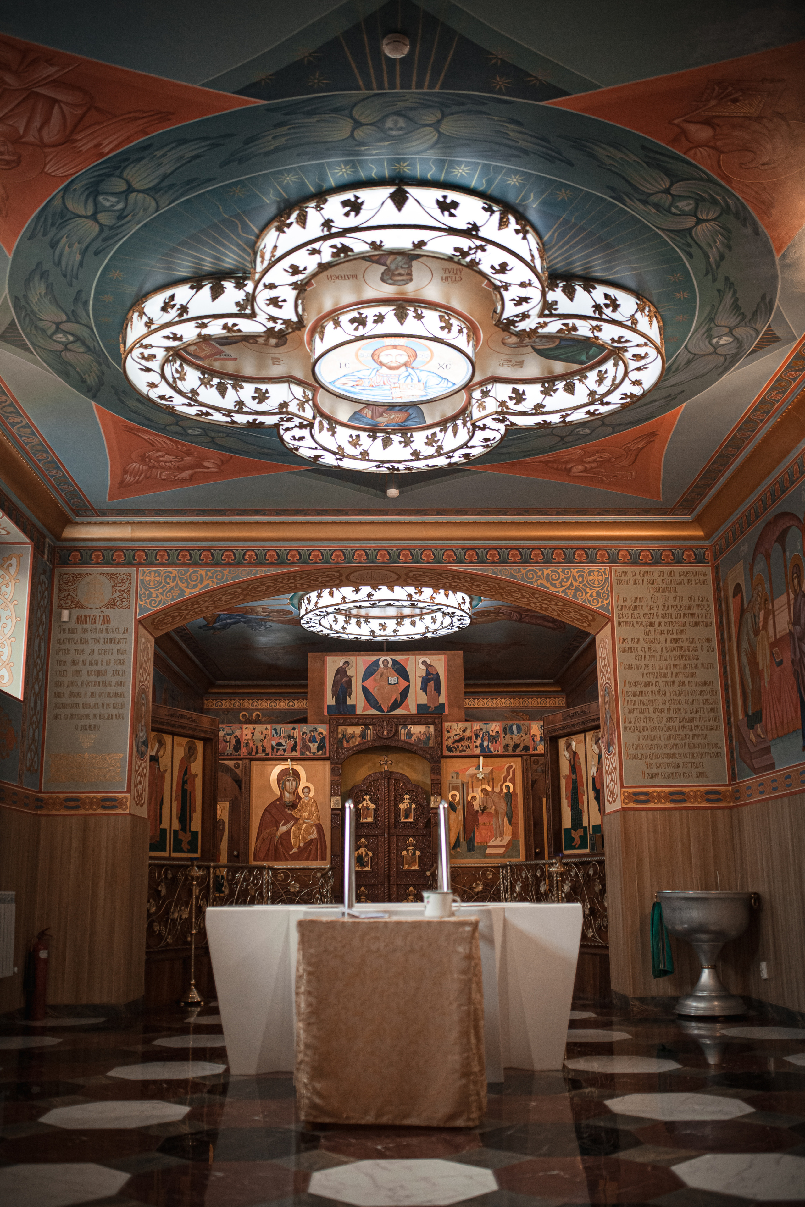 Крещение Есении. Фотограф на Крещение и Венчание в Ташкенте