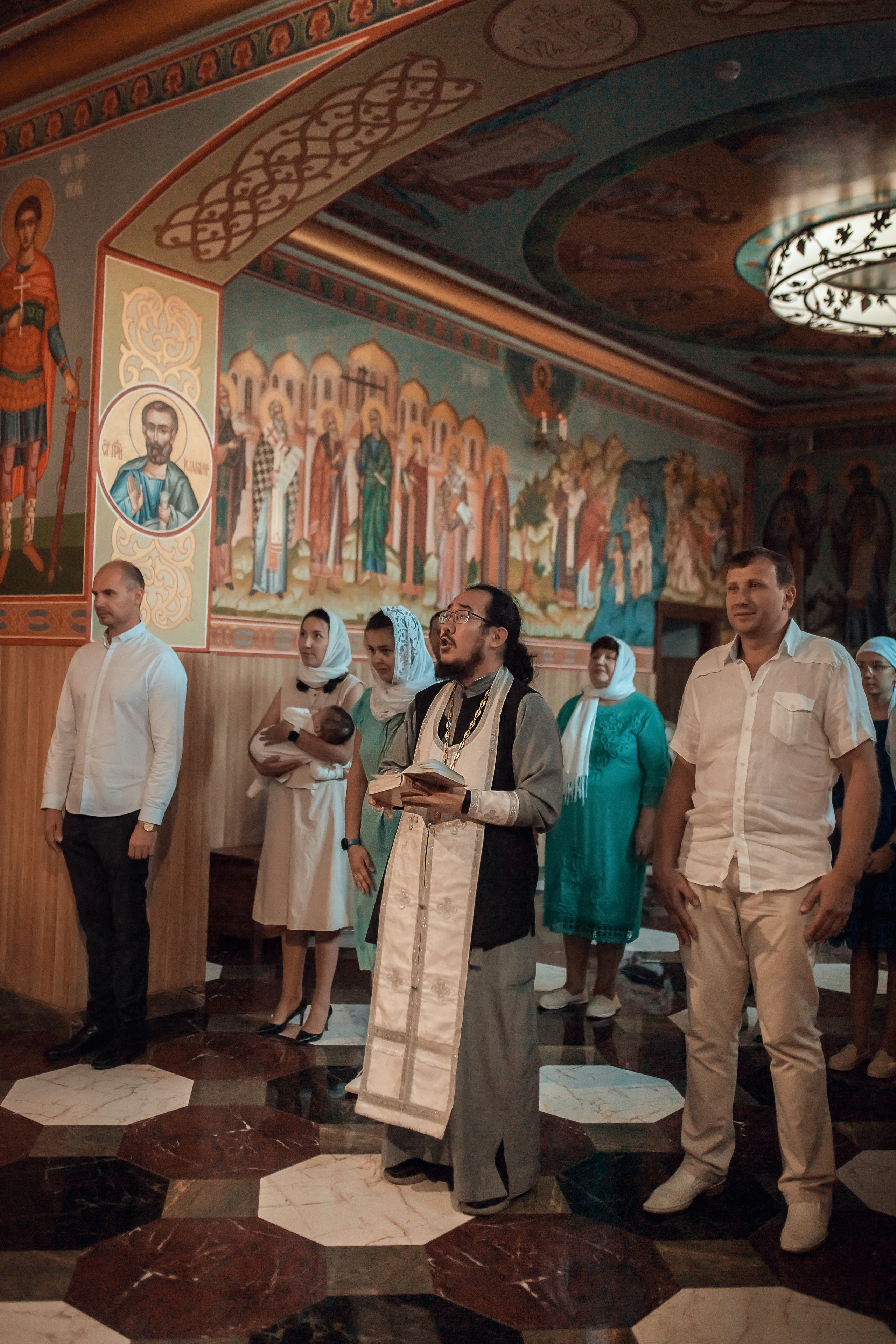 Крещение Эмилии. Фотограф на Крещение и Венчание в Ташкенте