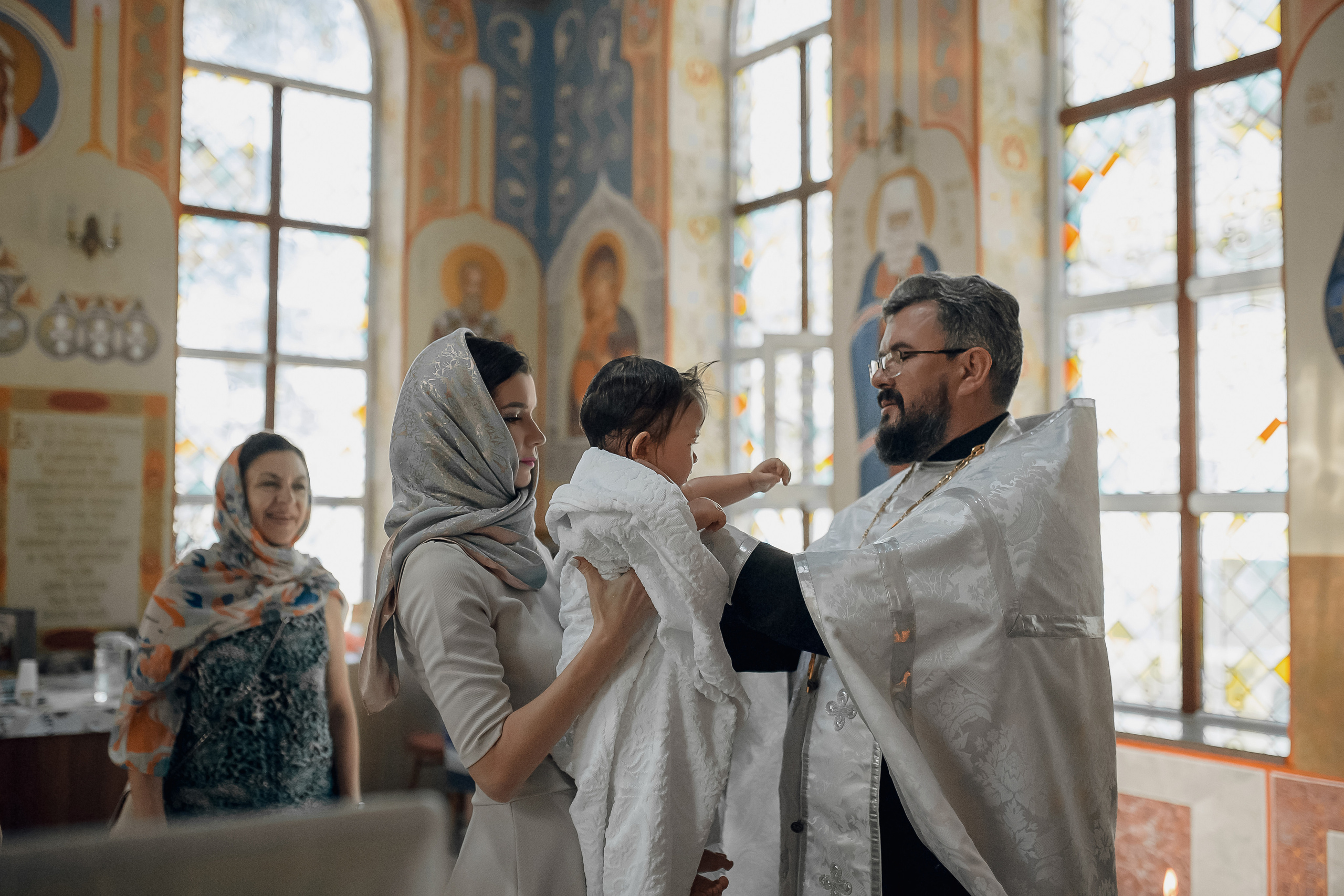 ребенок после купели в Ташкенте