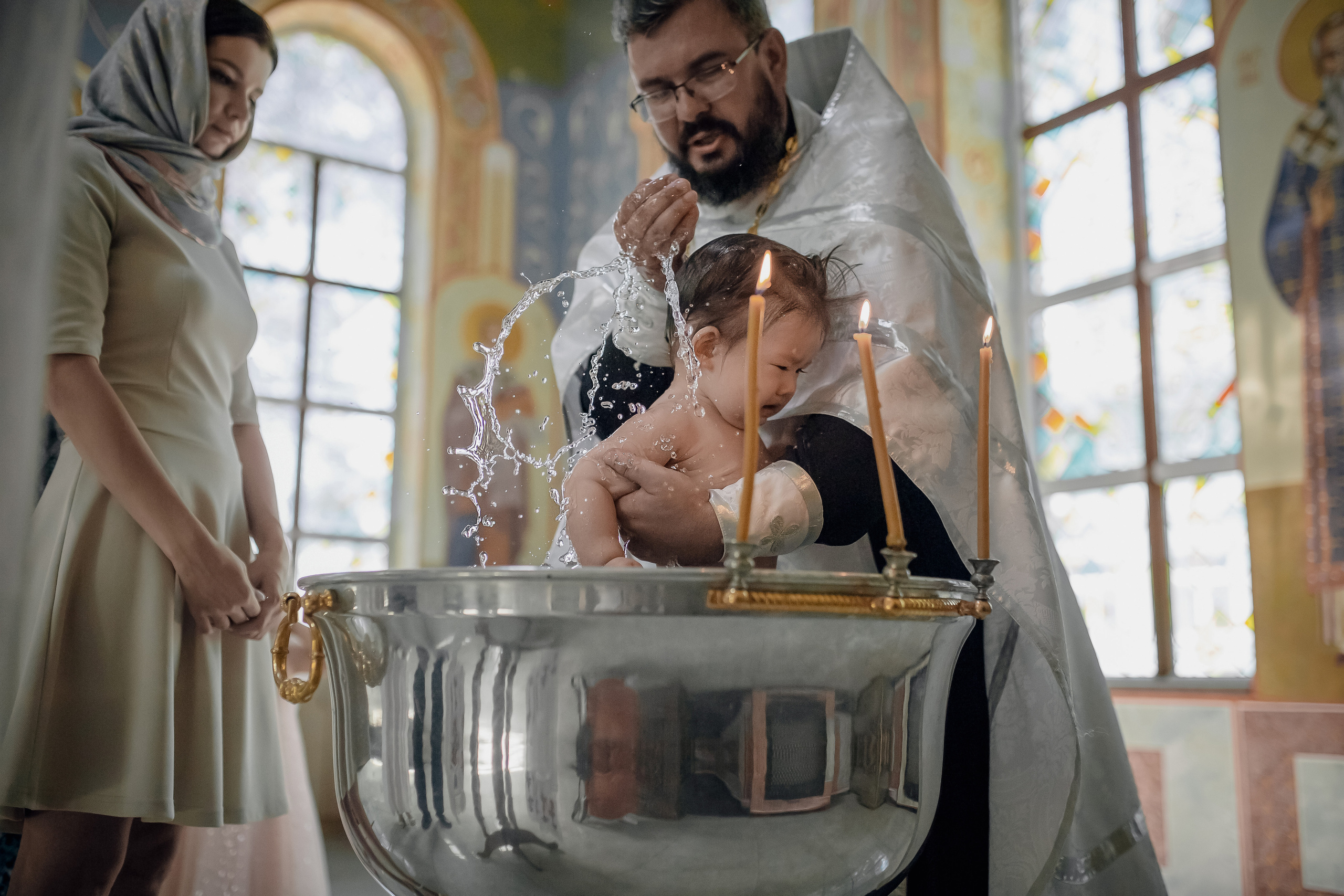 момент окунание в купель в Ташкент