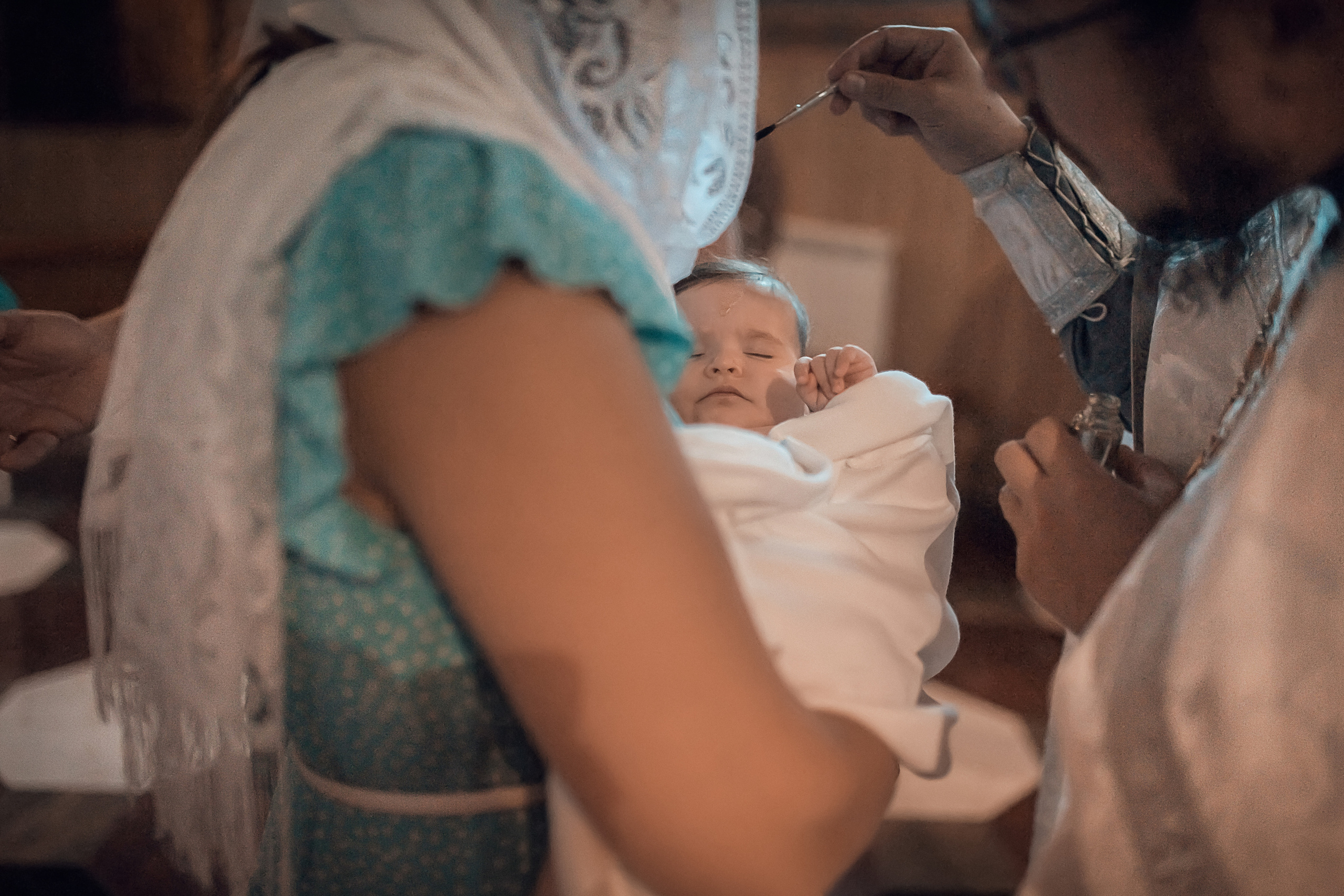 Крещение Эмилии. Фотограф на Крещение и Венчание в Ташкенте