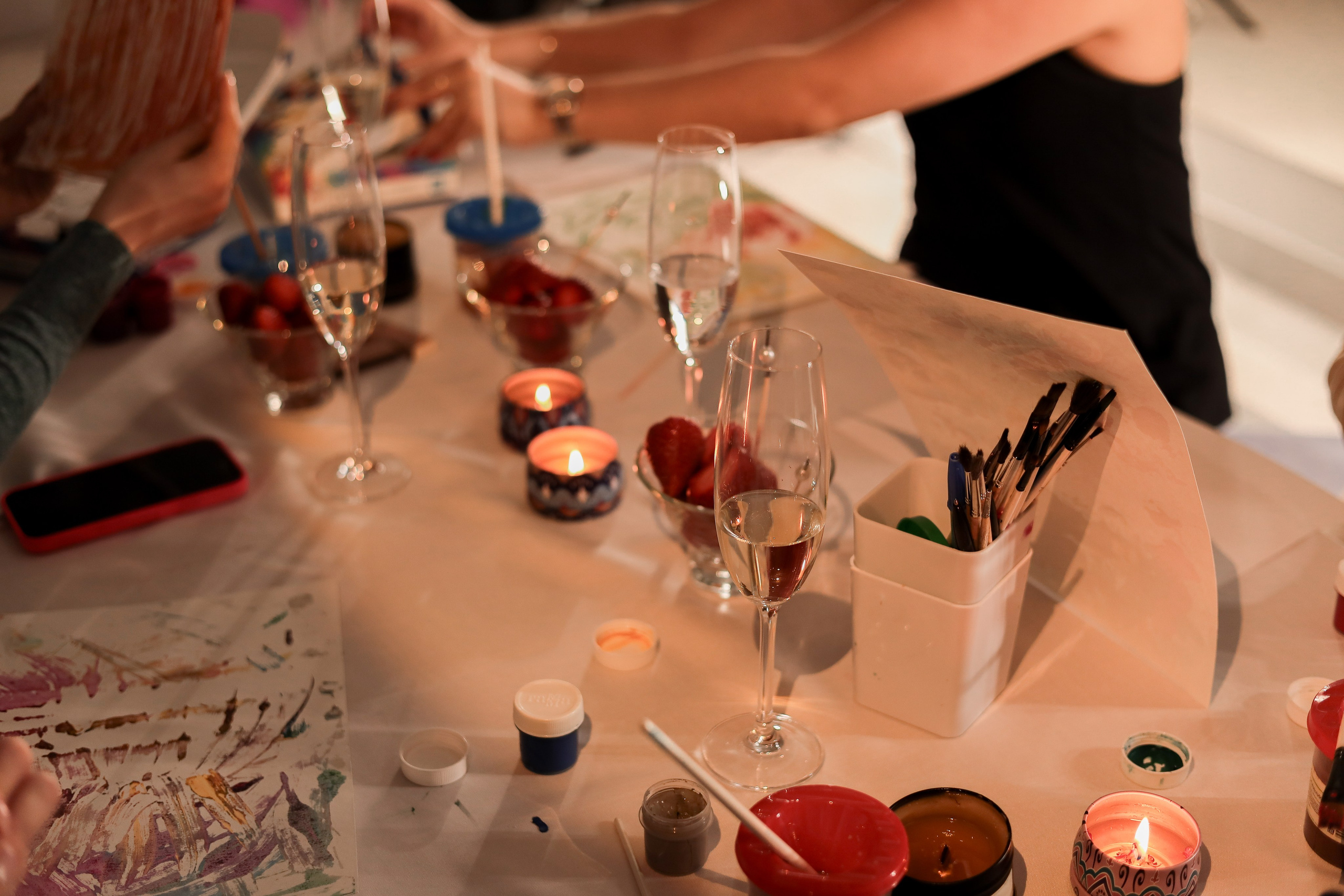 Арт-терапия + аэройога. Фотограф Надршина Лилия