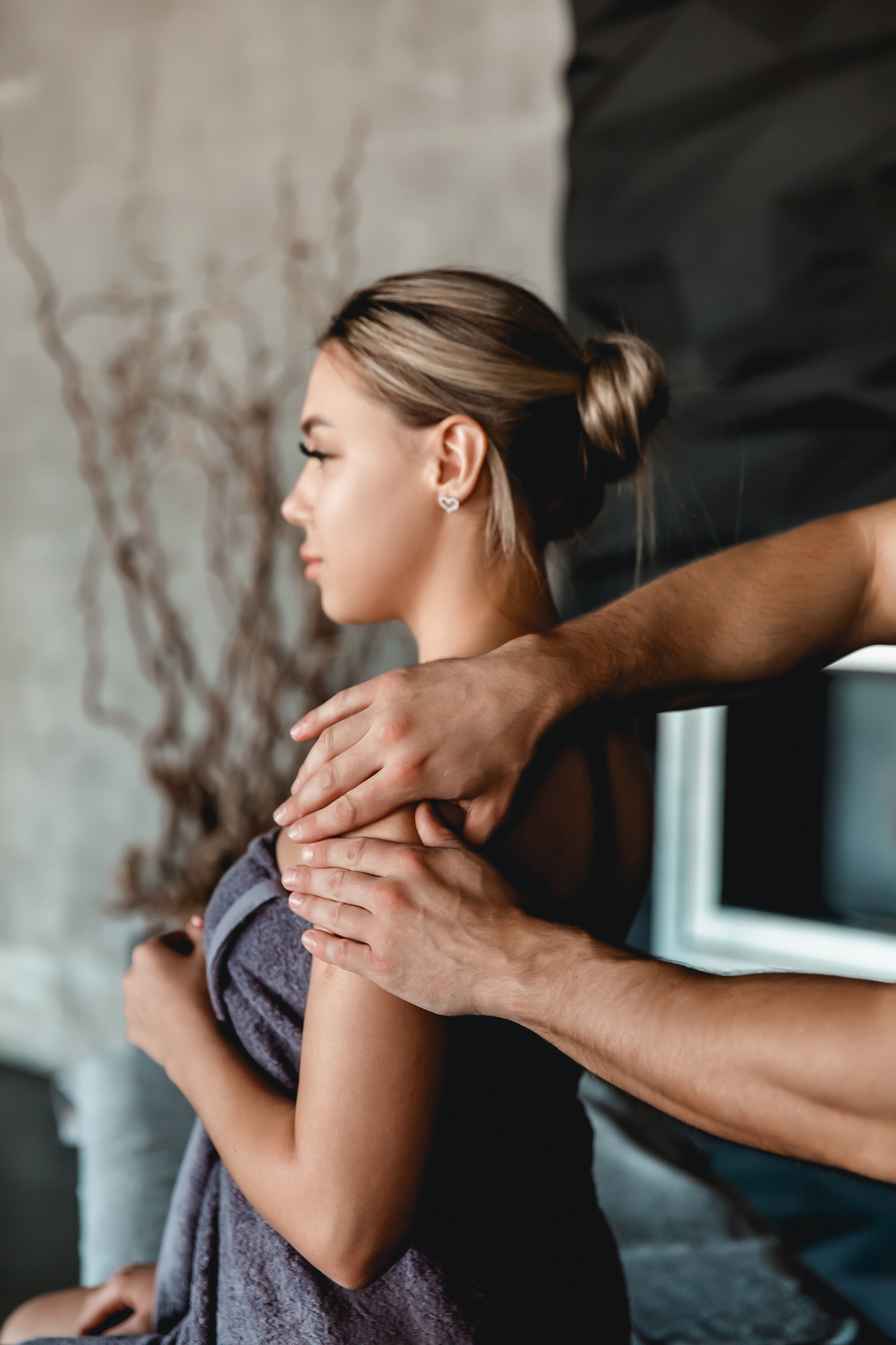 Massage. Family and content photographer