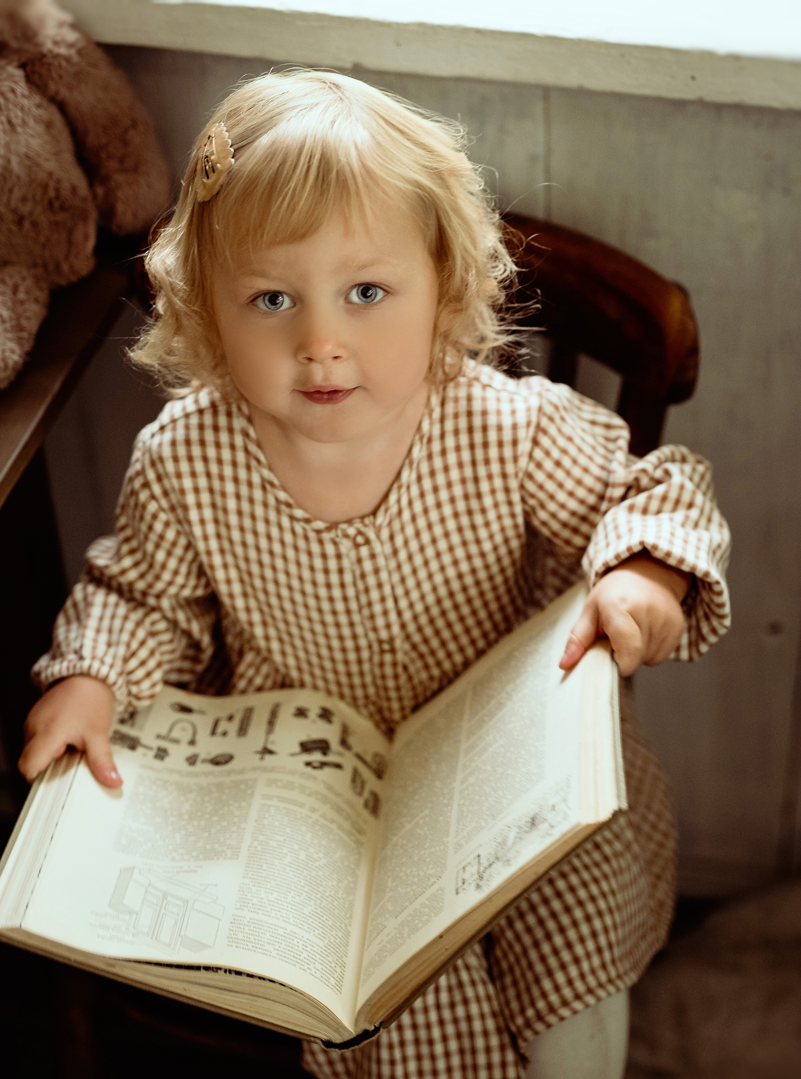 Маленькая Вика. Семейный и контент фотограф