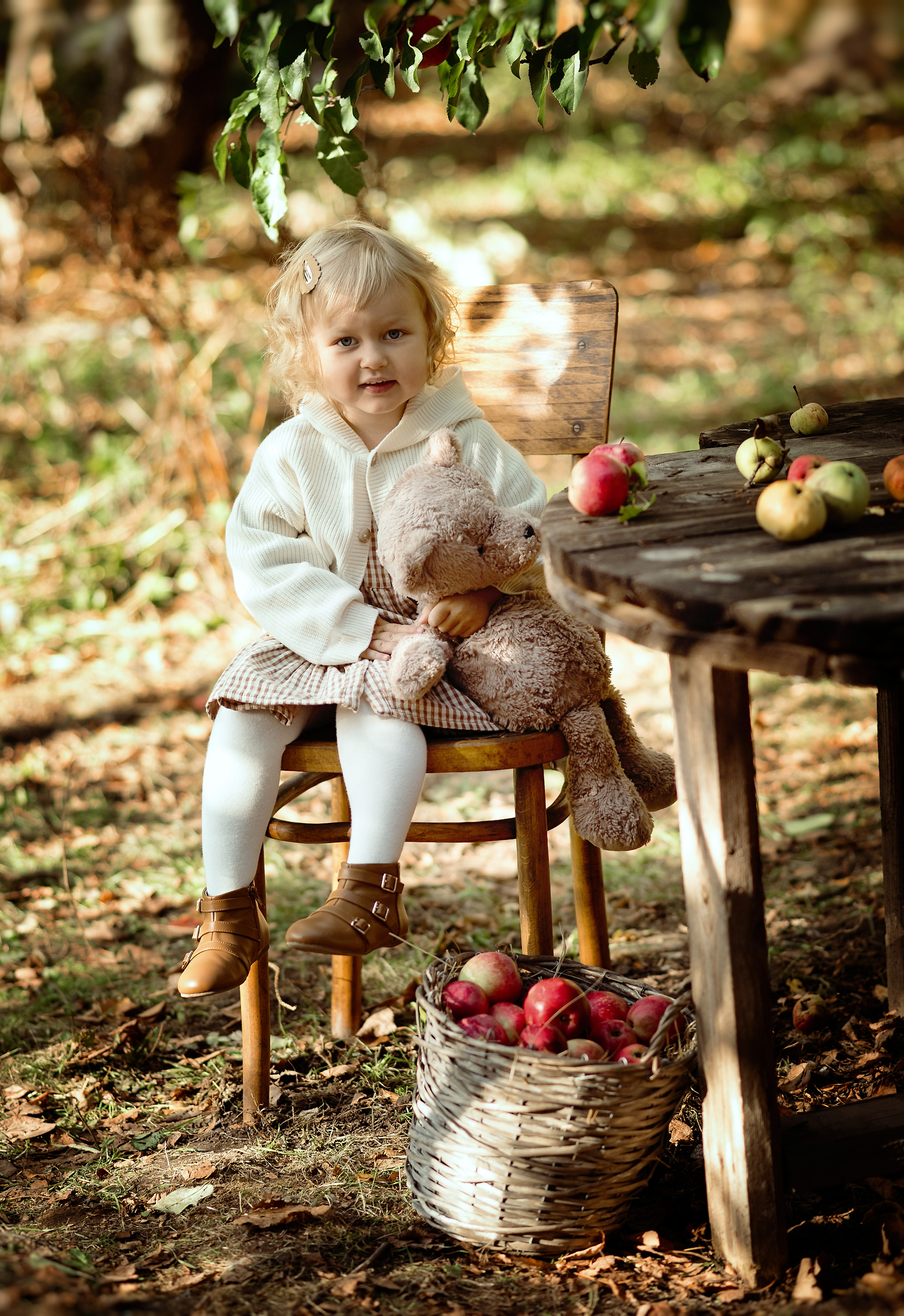 Маленькая Вика. Семейный и контент фотограф