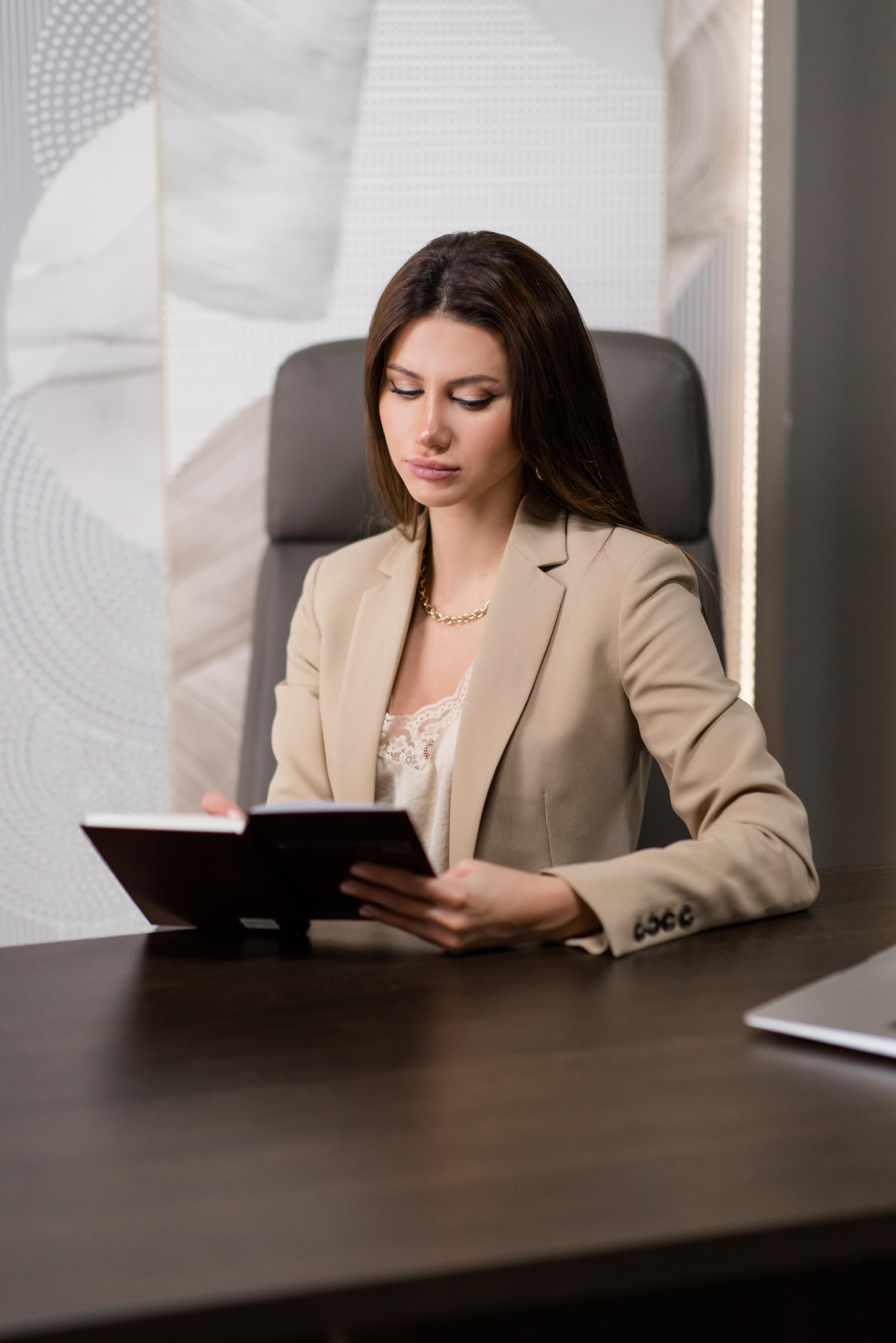 Business Woman. Family and content photographer