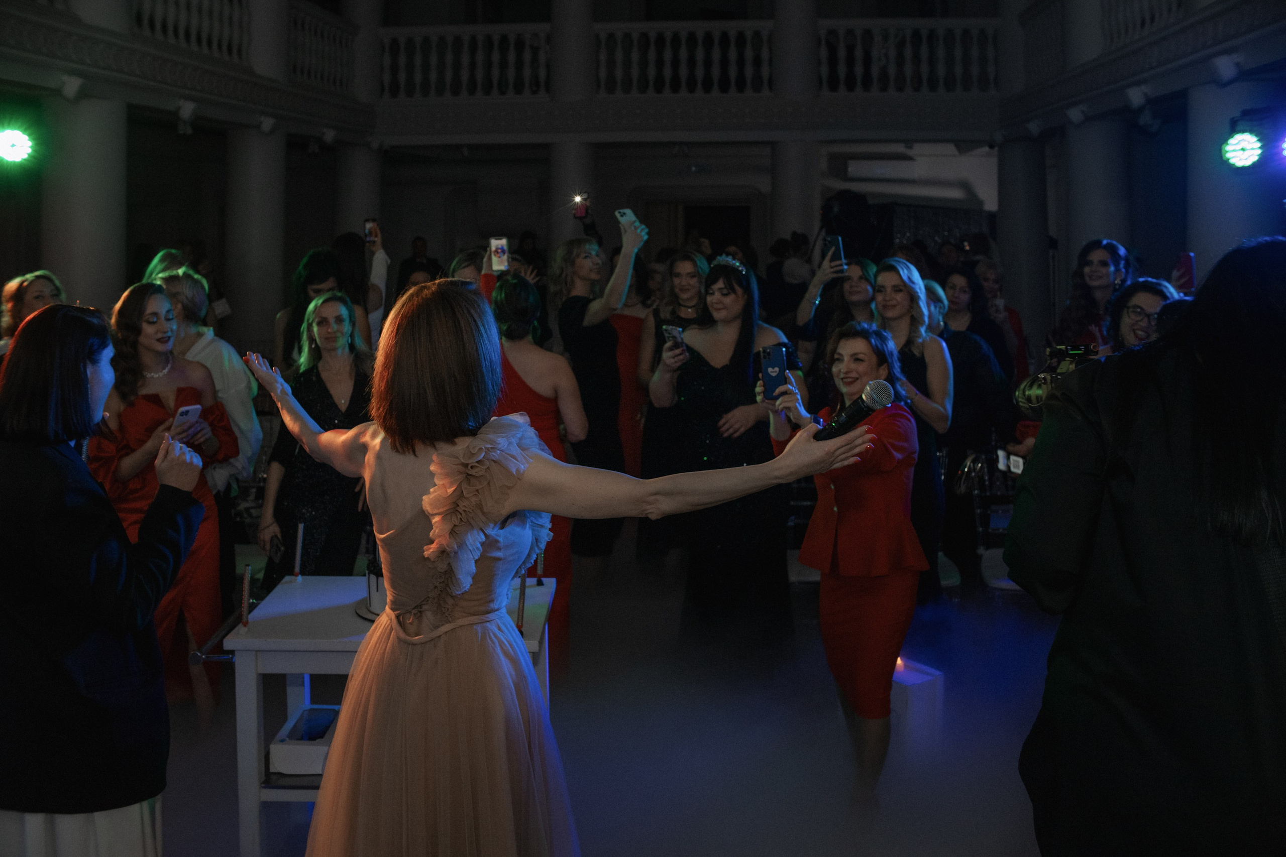 Бал-нетворкинг «Ход Королевы» от сообщества «Код Публичности» (декабрь 2025, Калининград). Женский и семейный фотограф в Калининграде Надежда Подлипинская