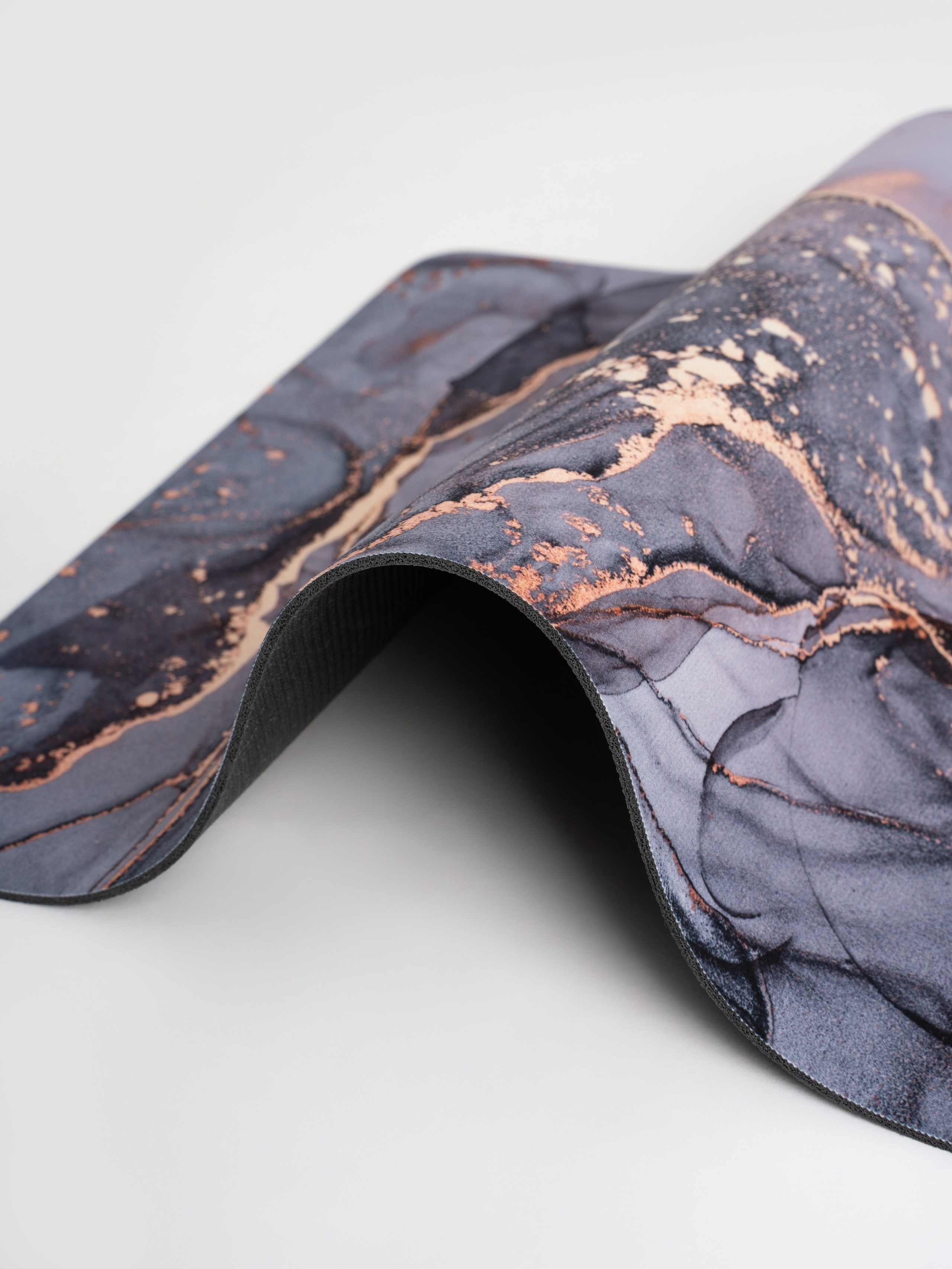 На белом фоне для каталогов. Фотограф и видеограф в Тольятти, Самаре Дёмина Мария