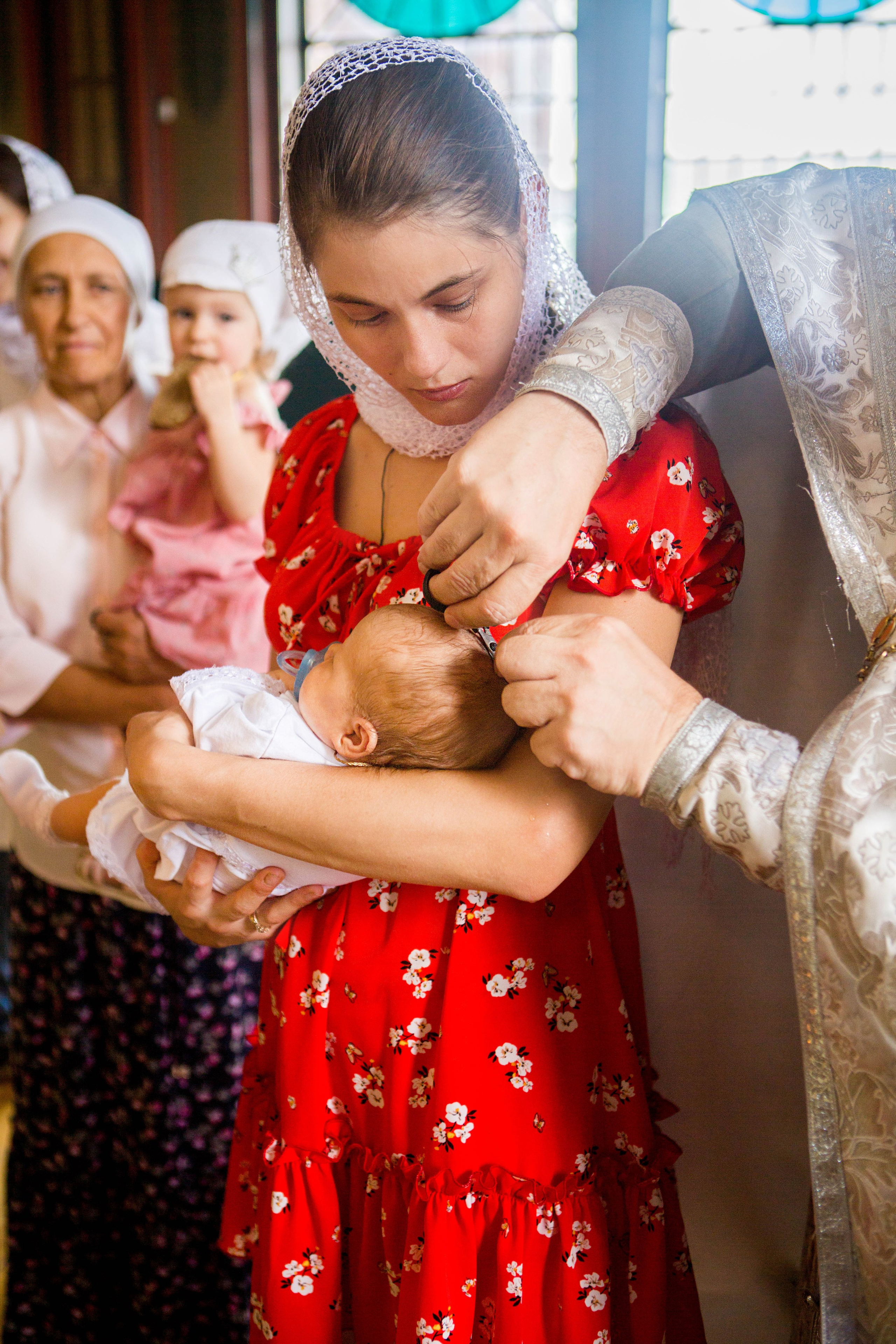 Крещение Надежды. Свято-Троицкий собор. Свадебный семейный и детский фотограф в Краснодаре Карина Федоровская