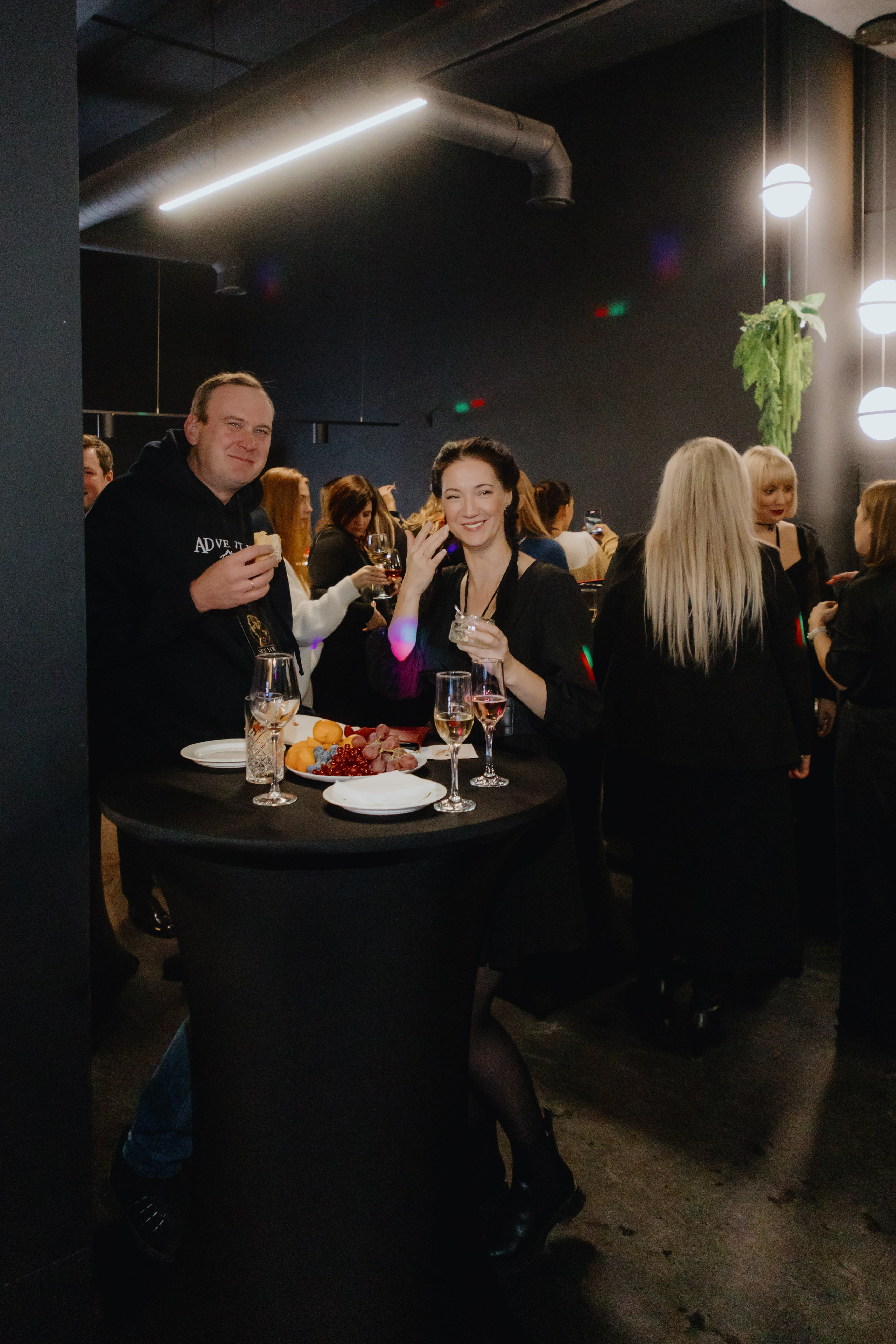 See `You Perfume. Фотограф в Москве и Санкт-Петербурге Дарина