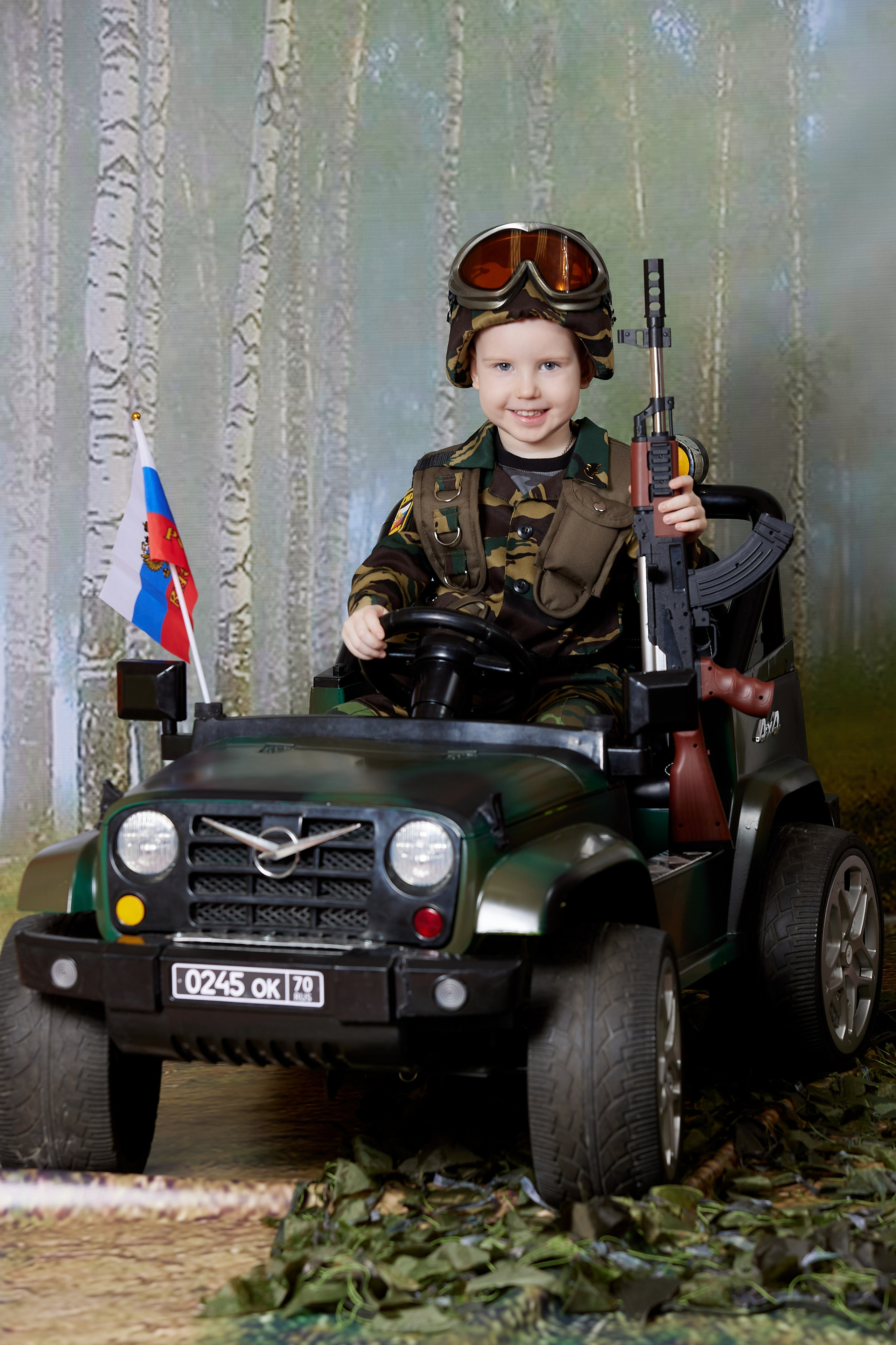 Военный автомобиль. Детская выездная фотостудия