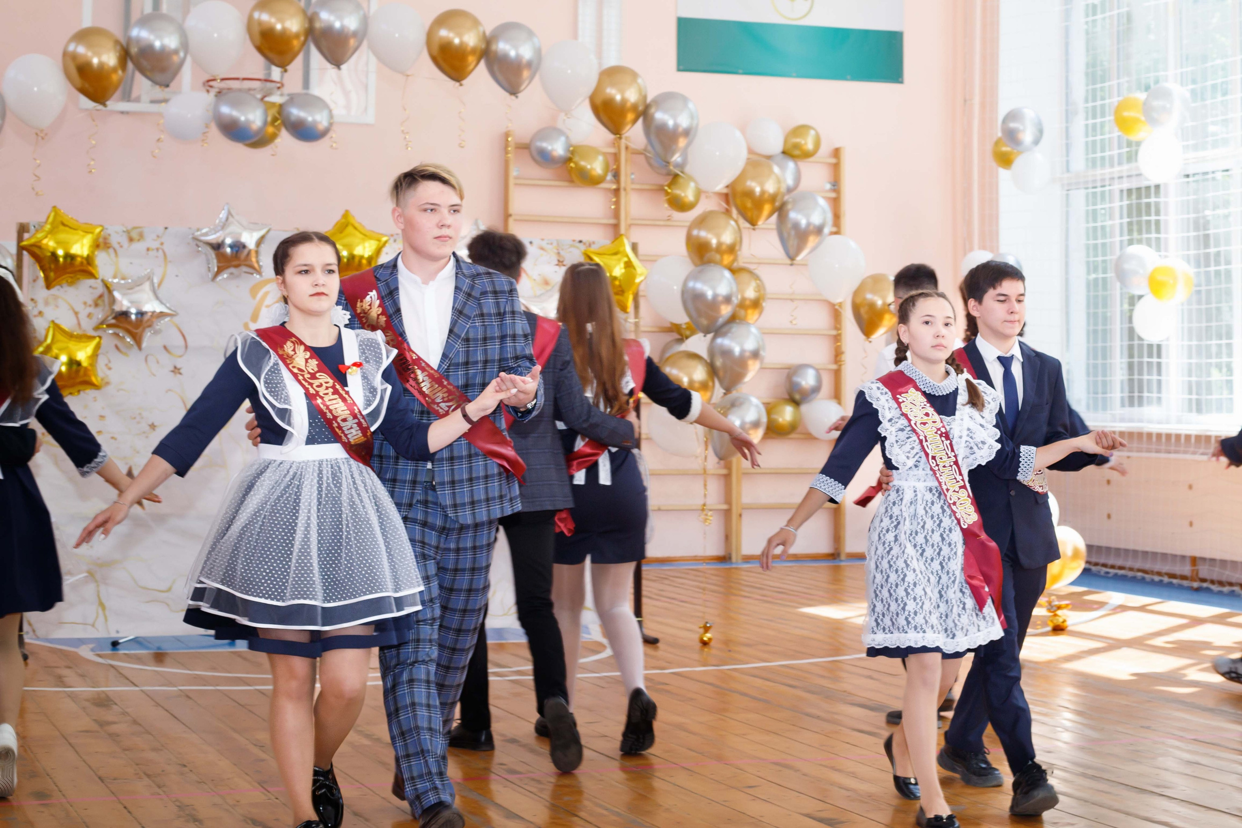 Последний звонок (9 класс). Репортажный Фотограф