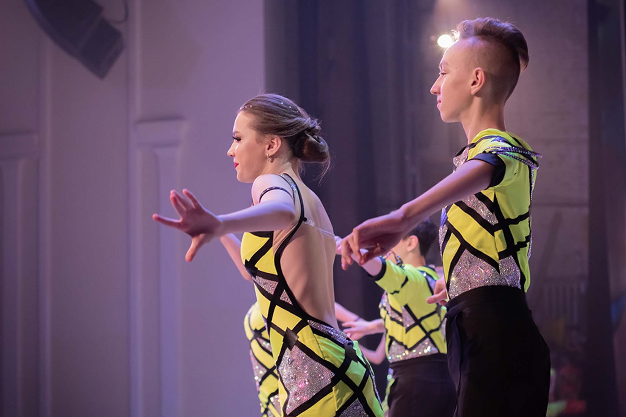 Выступление Анжелы и Руслана. Репортажный Фотограф