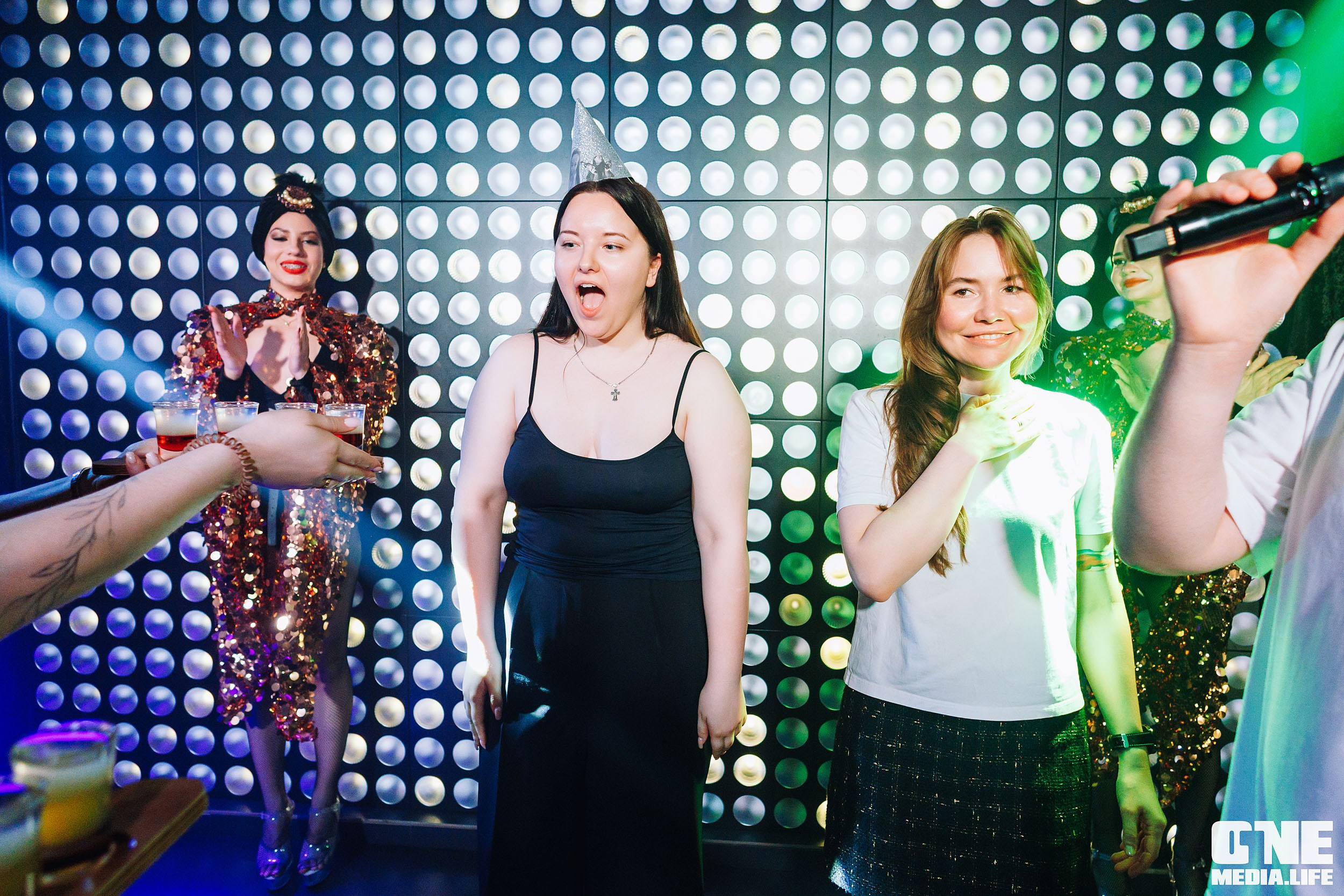 Фоторепортаж из караоке-клуба Эйфория. One Media Life: фоторепортажи, фотоотчеты с мероприятий и заведений