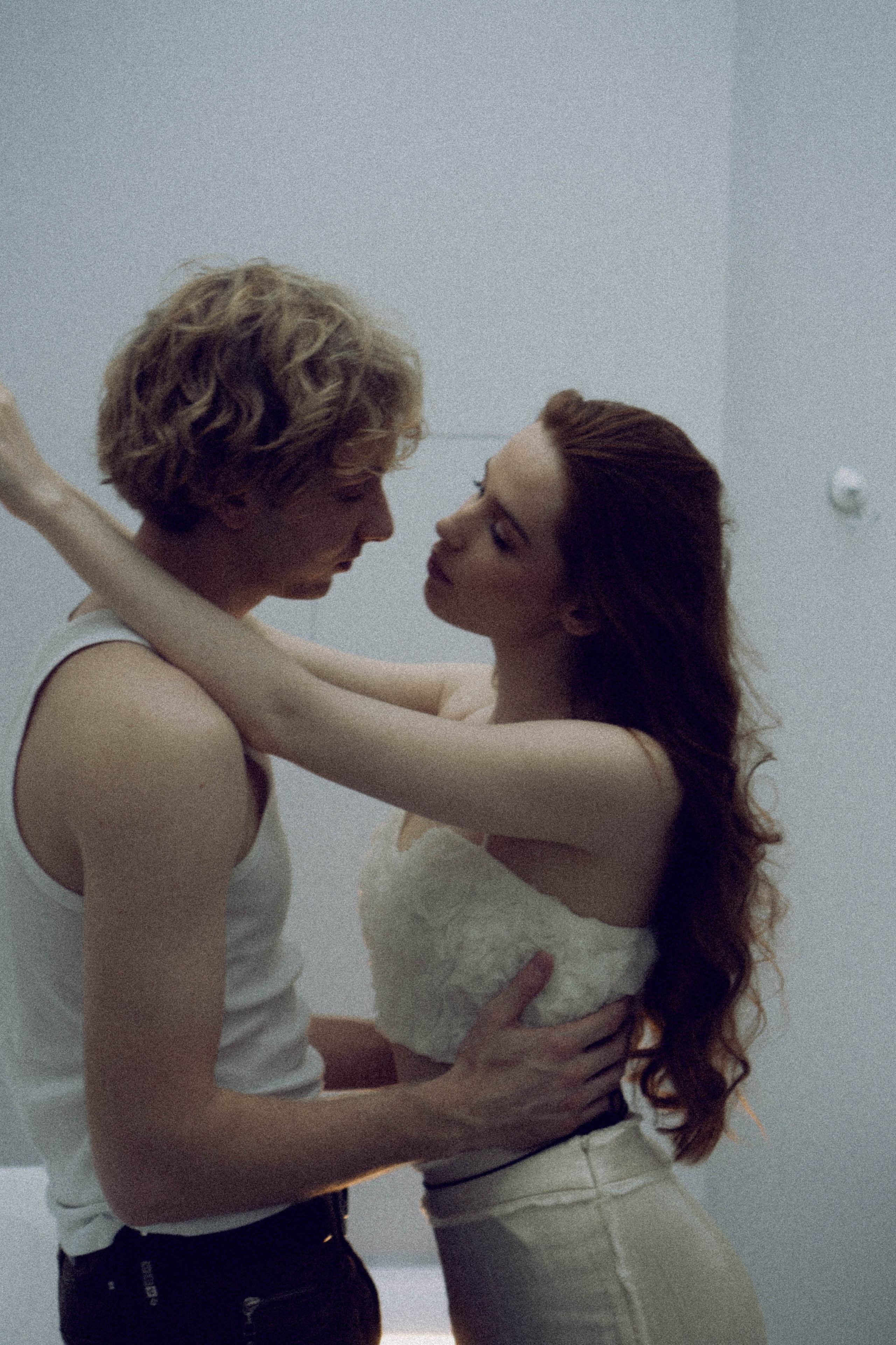 СВАДЕБНАЯ СЬЕМКА В ОТЕЛЕ. СБОРЫ ЖЕНИХА И НЕВЕСТЫ И ТАКЖЕ ТОР И ПОДГОТОВКА К ПРОГУЛКЕ. Профессиональный фотограф, Санкт-Петербург — Виктория Богомолова