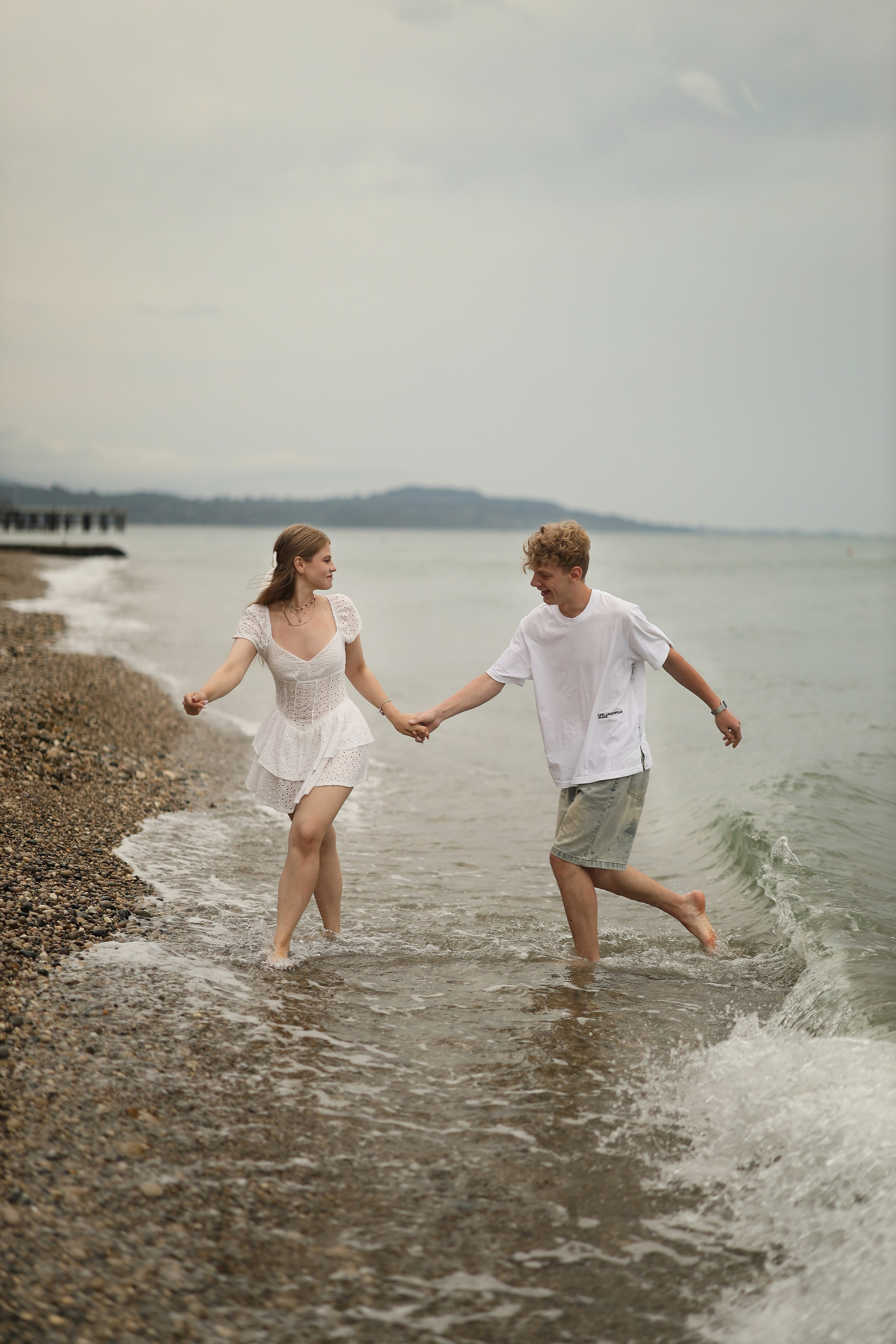 Love story фотосессия на пляже в Новом Афоне. Свадебный и семейный фотограф в Абхазии Жанна Соснина
