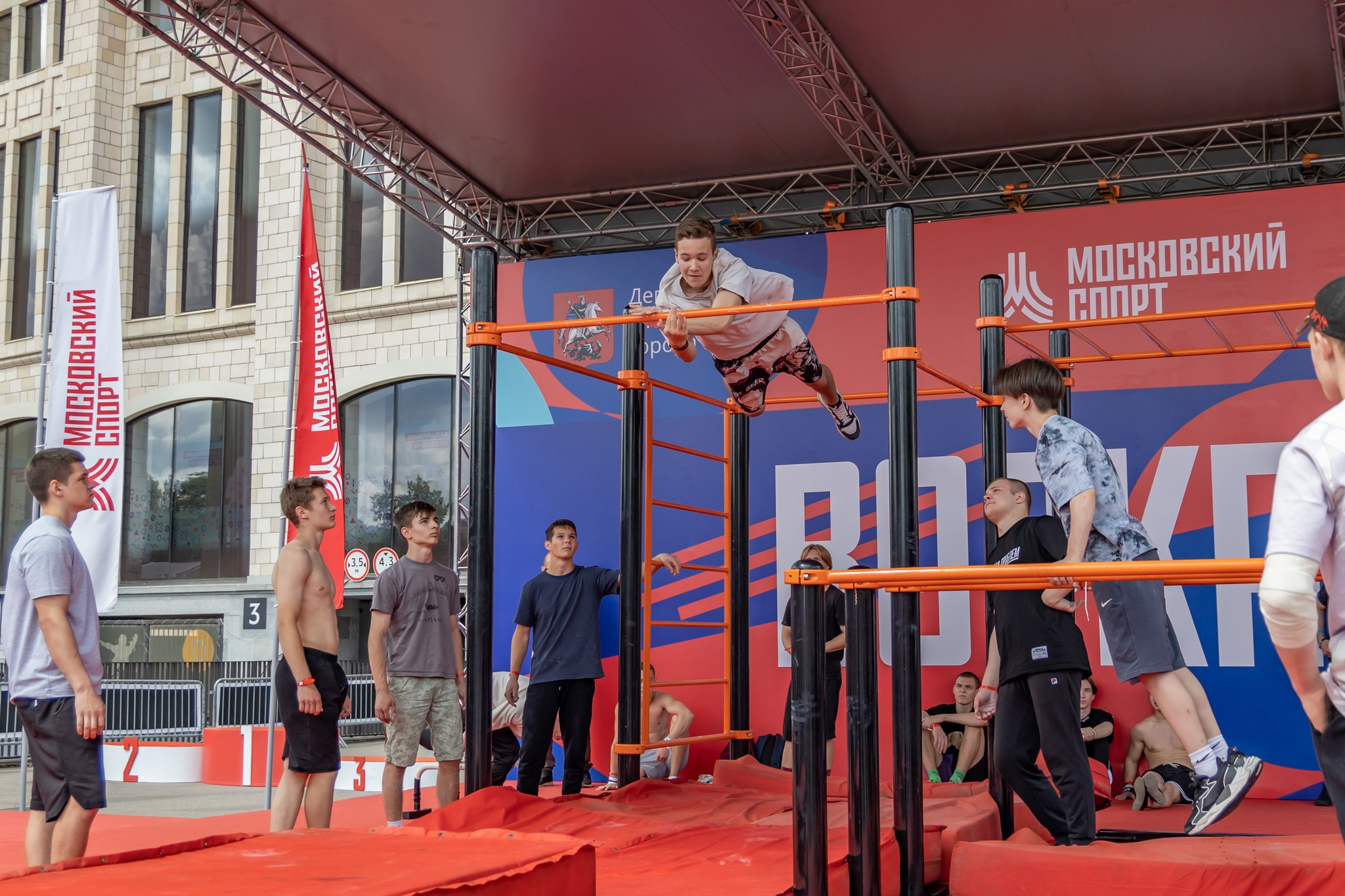1 июля день спорта в Лужниках 2023. Репортажный, семейный и студийный фотограф в Москве Демин Алексей