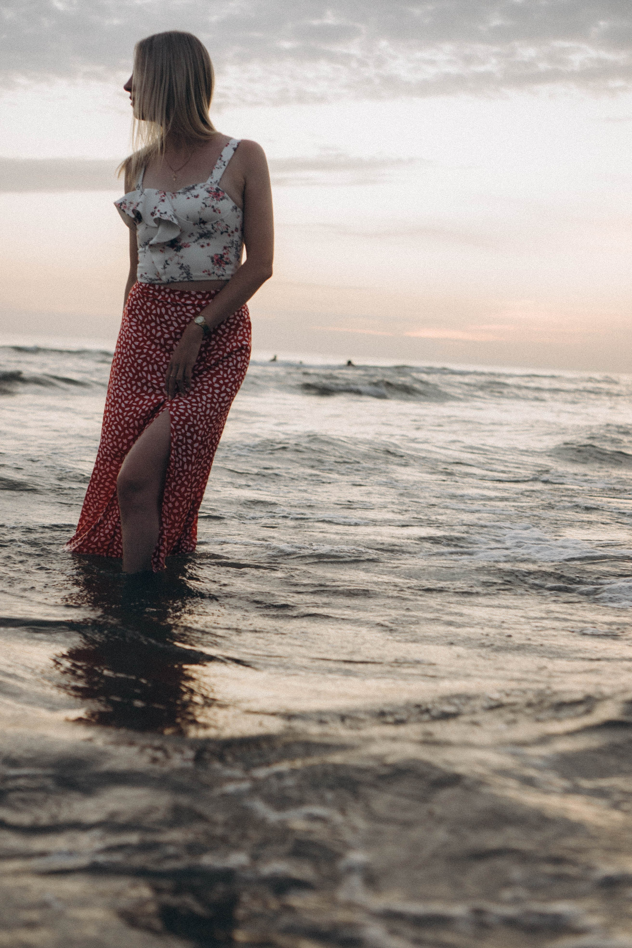 Июльский вечер на берегу черного моря. Профессиональный фотограф, Санкт-Петербург — Виктория Богомолова