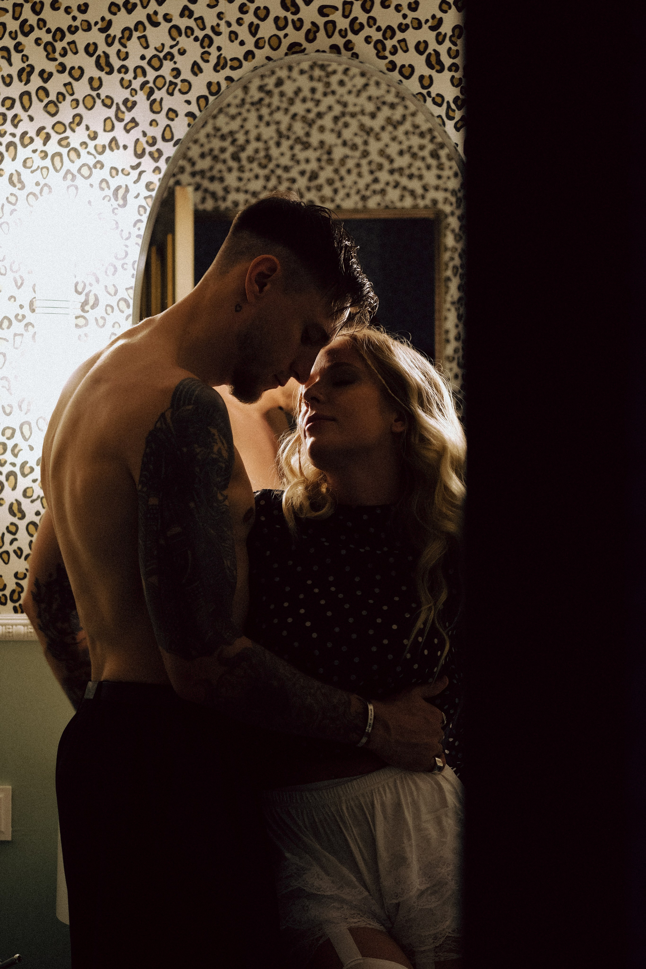 СВАДЕБНАЯ СЬЕМКА С КАБРИОЛЕТОМ В САНТК-ПЕТЕРБУРГЕ НА ПЕТРОГРАДКЕ В ОТЕЛЕ ПАНОРАМИКА. Профессиональный фотограф, Санкт-Петербург — Виктория Богомолова