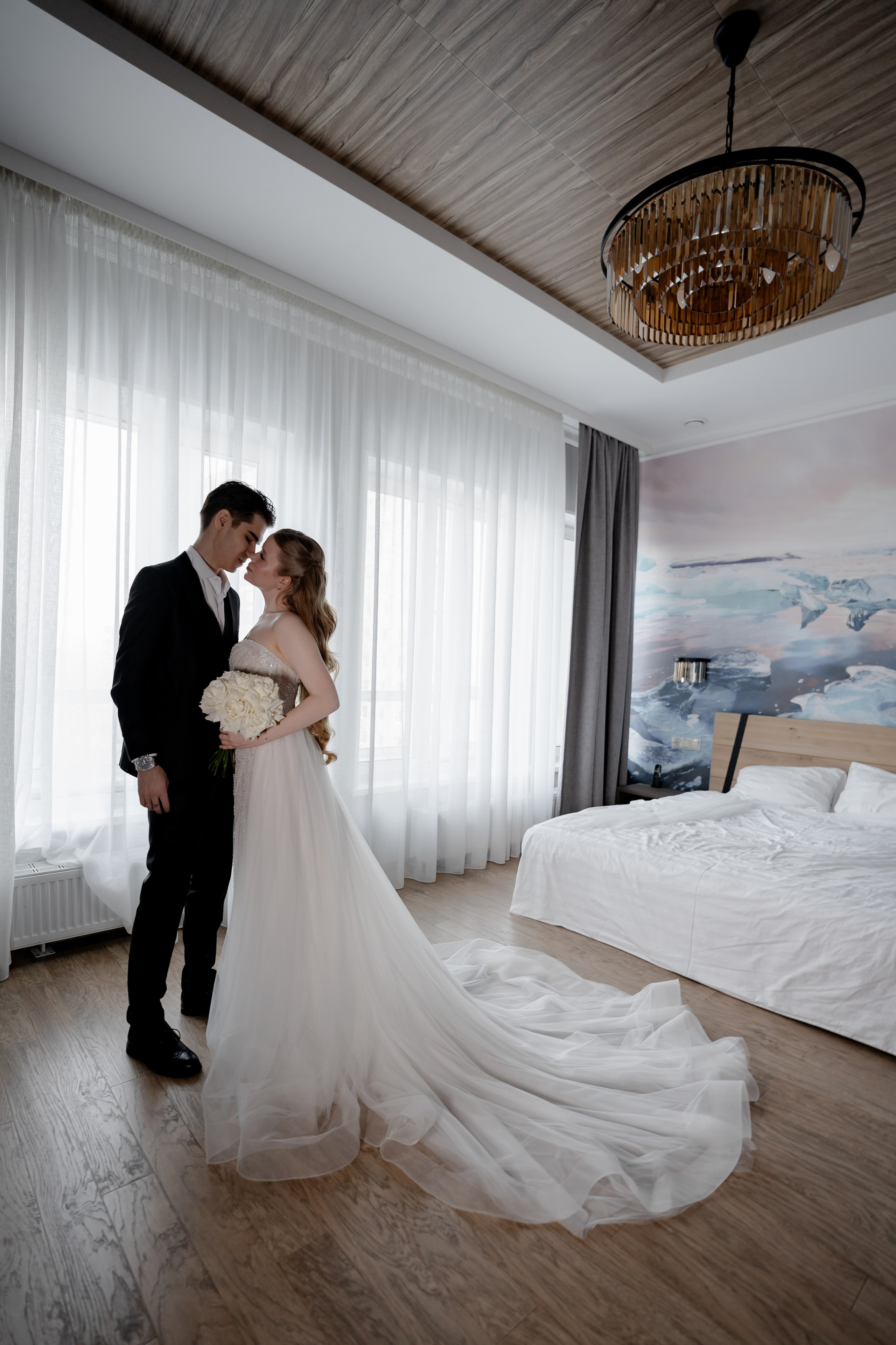 СВАДЕБНАЯ СЬЕМКА СБОРОВ В ОТЕЛЕ И ВЫЕЗД НА ЦЕРЕМОНИЮ (СНЯТО В СИБИРЕ В НИЖНЕВАРТОВСКЕ). Профессиональный фотограф, Санкт-Петербург — Виктория Богомолова