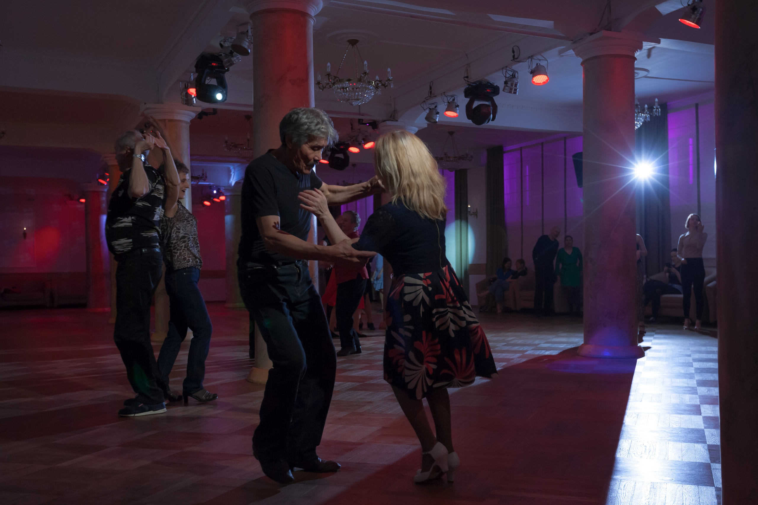 Вечер бачаты. Семейный и предметный фотограф Мария Львова Санкт-Петербург flitphoto