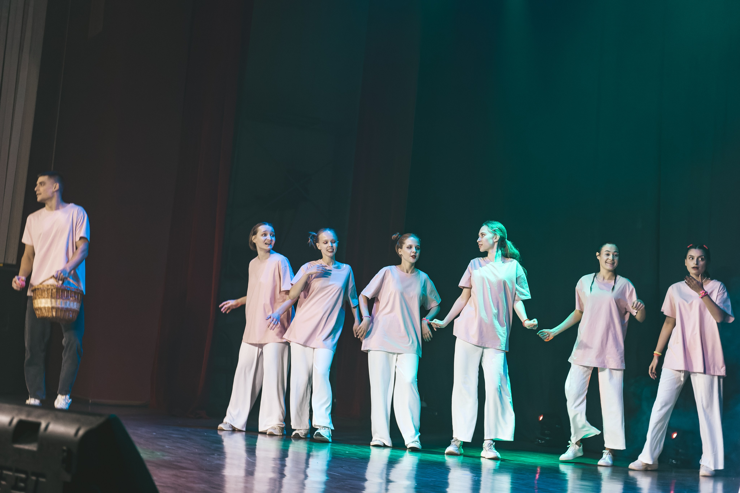 СмолГУ — Зеленое Яблоко — 2023. Танец. KiPPER Gallery — Фотограф