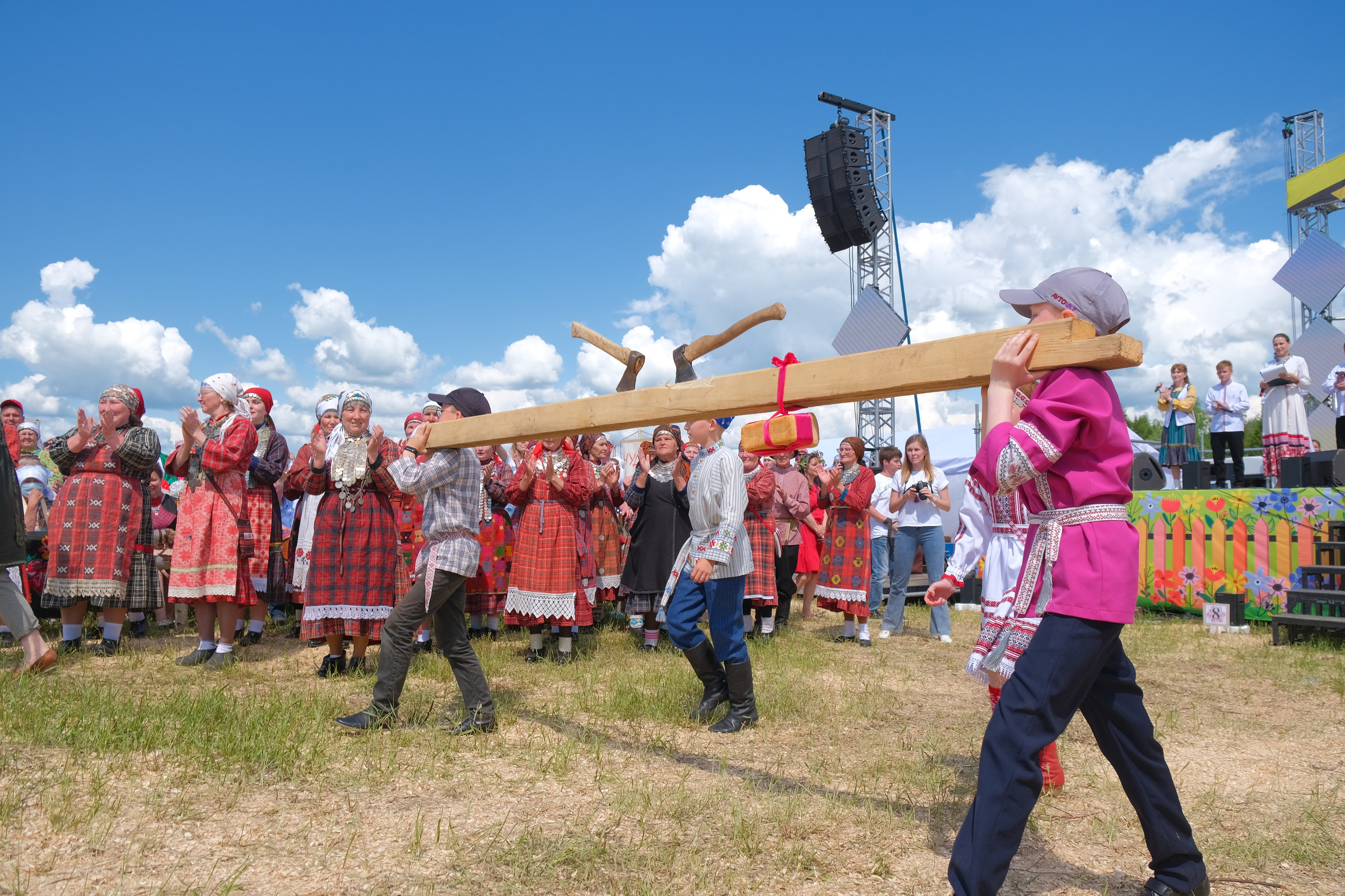 Удмуртский национальный праздник «Гербер». 2022. Максим Егоров, г. Ижевск. Репортажная, предметная съёмка и фуд-фотография