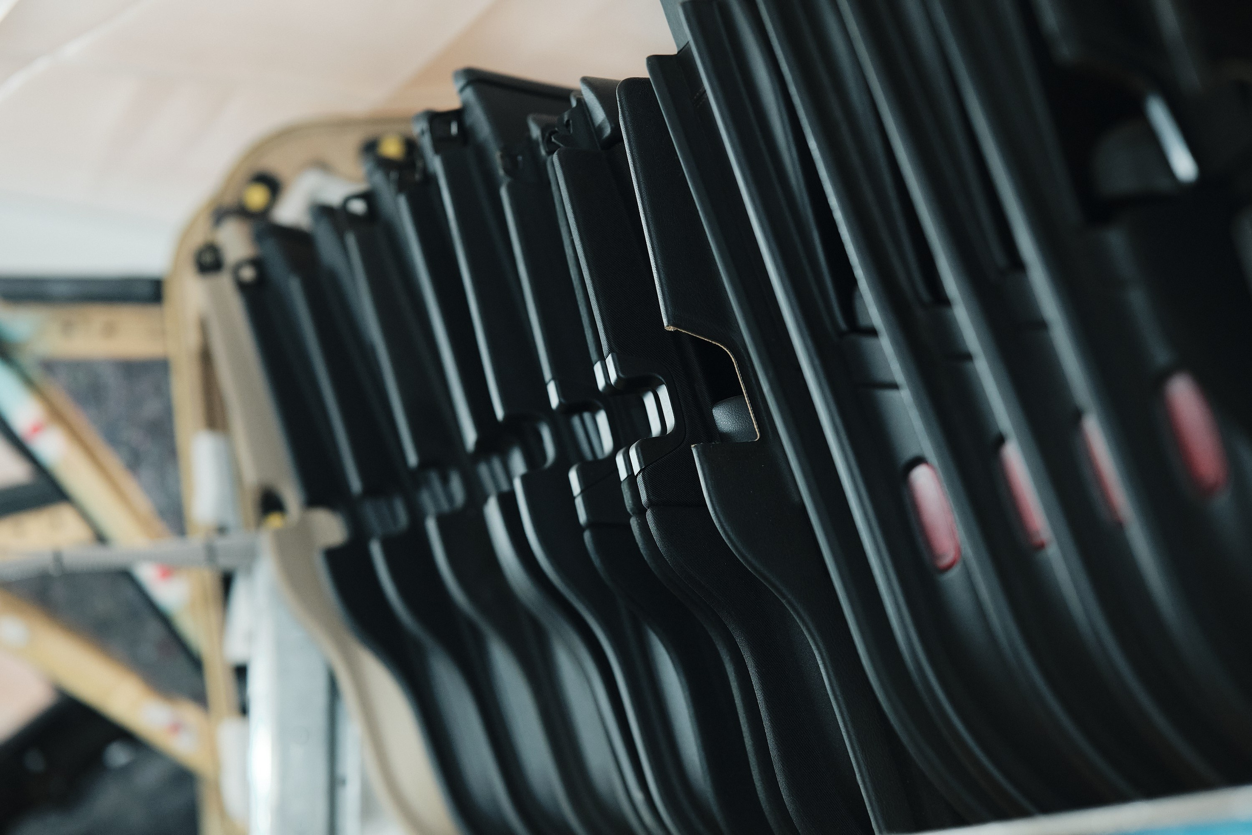 «Оригинальная панель приборов Mercedes-Benz W213 с дисплеем»«Консоль центральная Mercedes-Benz E-Class W213 с элементами управления»«Руль Mercedes-Benz S-Class W222 с кнопками и подогревом»«Сиденье переднее левое Mercedes-Benz GLC X253 с электроприводом и памятью»«Обшивка двери правая Mercedes-Benz C-Class W205 оригинальная деталь»«Подлокотник центральный Mercedes-Benz V-Class W447 с отделением для хранения»«Панель управления климат-контролем Mercedes-Benz GLS X167 оригинал»«Декоративная накладка торпеды Mercedes-Benz A-Class W177 с алюминиевым эффектом»«Кнопка запуска двигателя Mercedes-Benz GLE W167 оригинальная запчасть»«Подсветка салона LED Mercedes-Benz CLA C118 с настройками цвета»«Коврики салона Mercedes-Maybach S-Class W223 оригинальные»«Подголовник заднего сиденья Mercedes-Maybach GLS X167 с электроприводом»