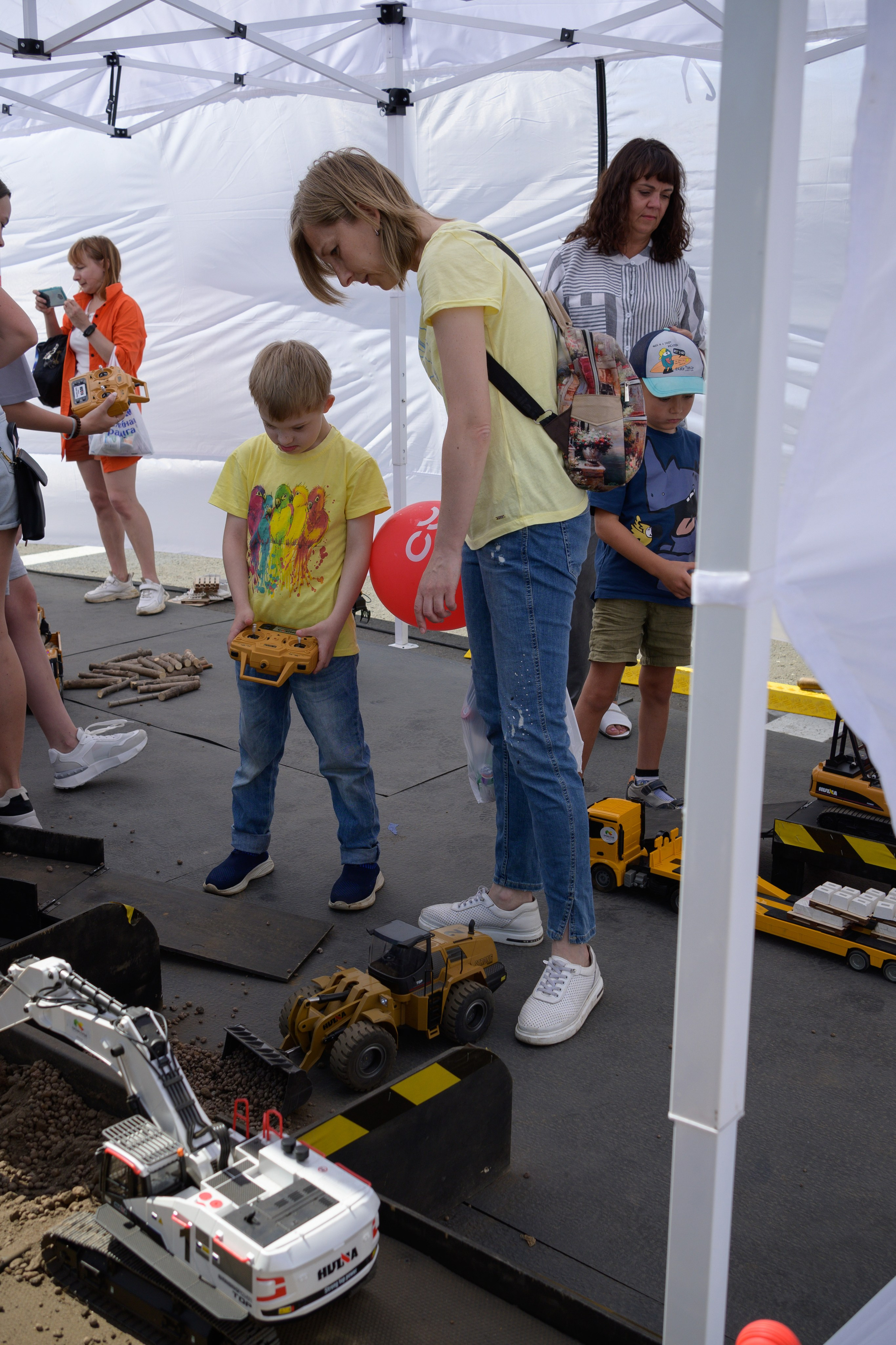 Семейный фитнес-фестиваль «Живи ярко»