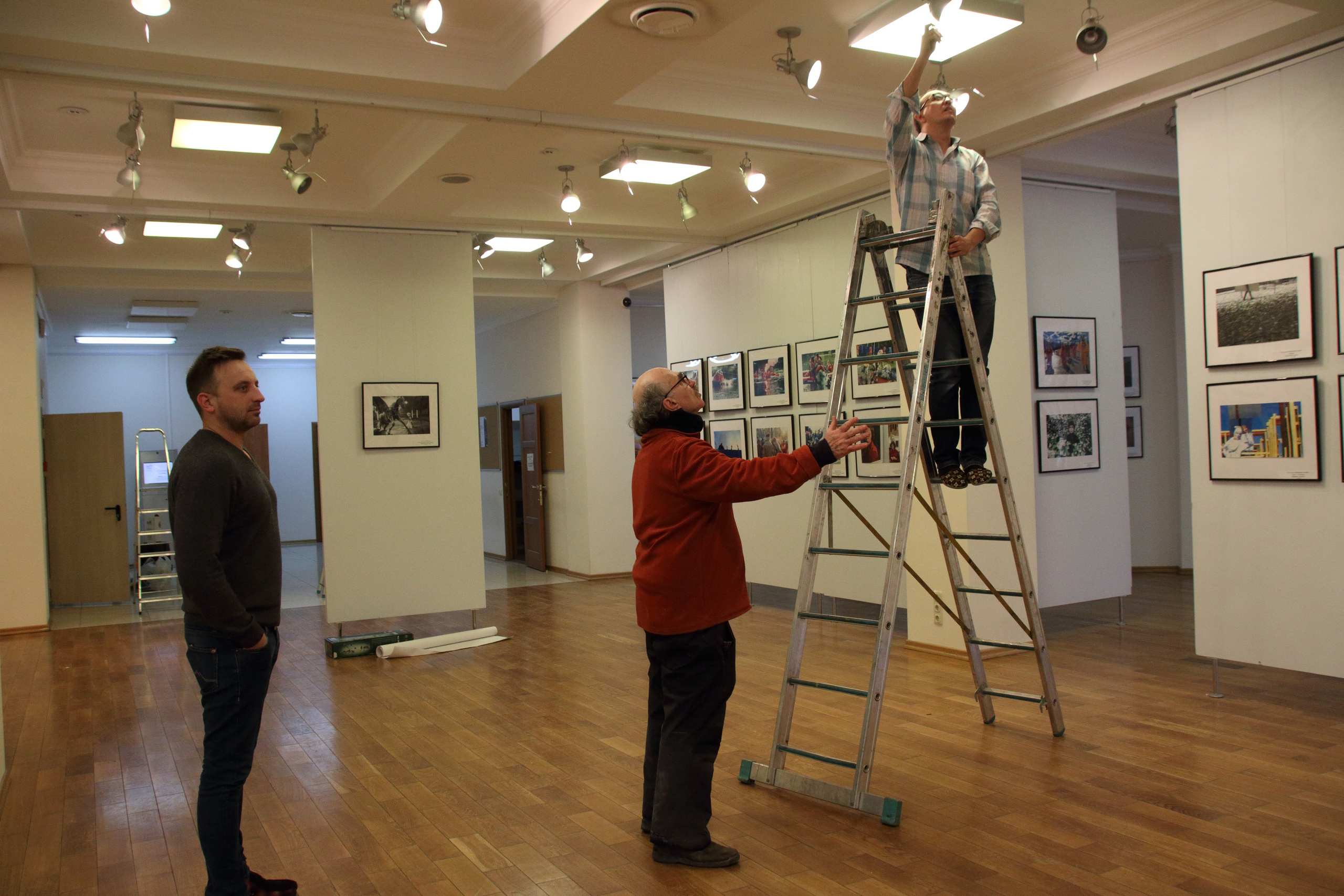 10.03.2018 Самарский взгляд — 2017. Развеска. Фотообъединение Самарского областного отделения Союза журналистов России